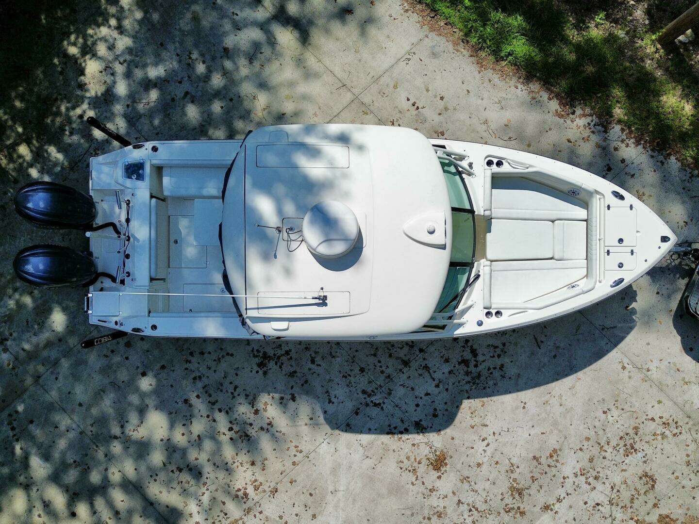 2022 Cobia 280 DC - Image 12