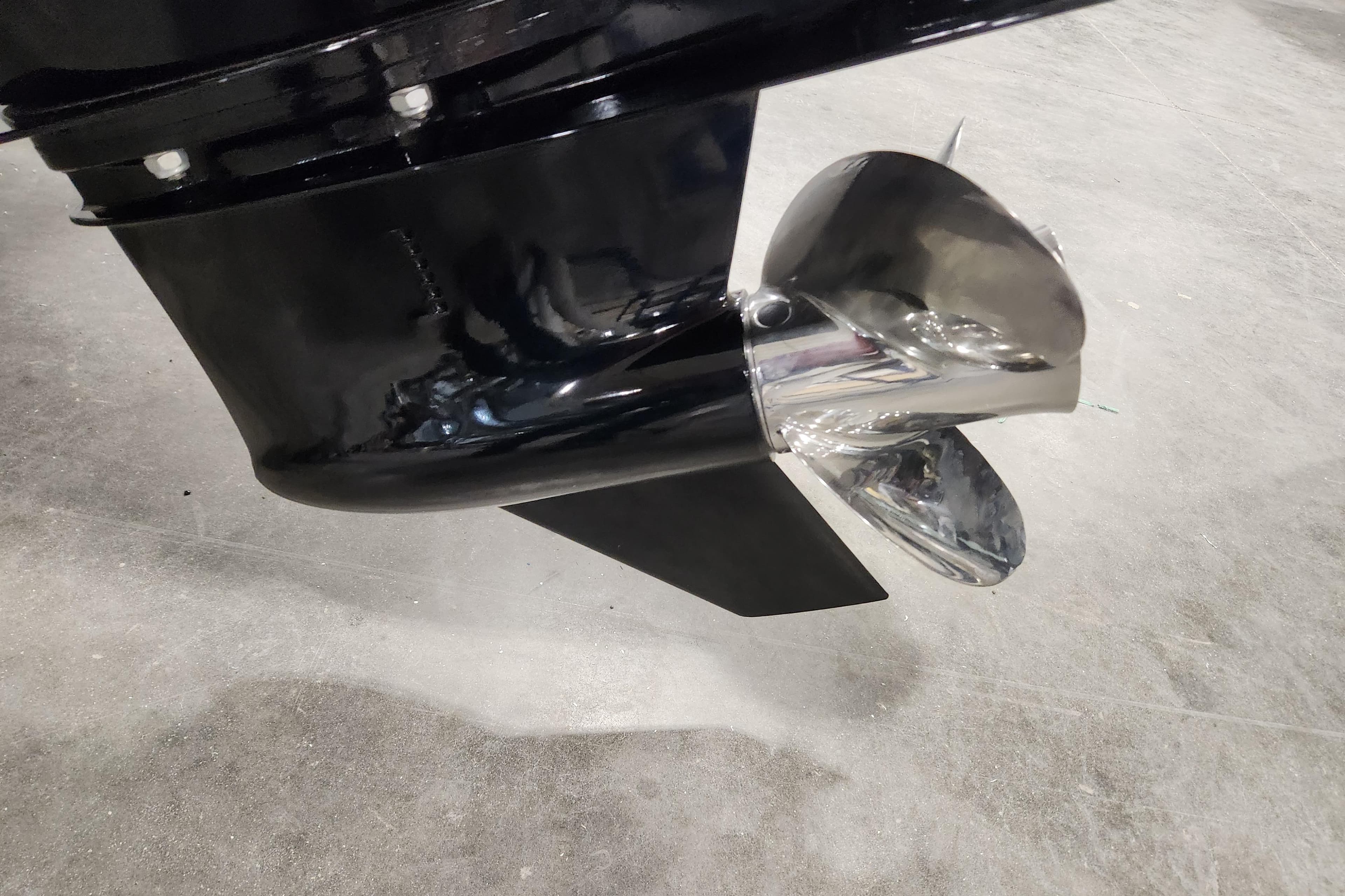 Close-up of a 2026 Tahoe Pontoon 23 LTZ Quad Lounge propeller.