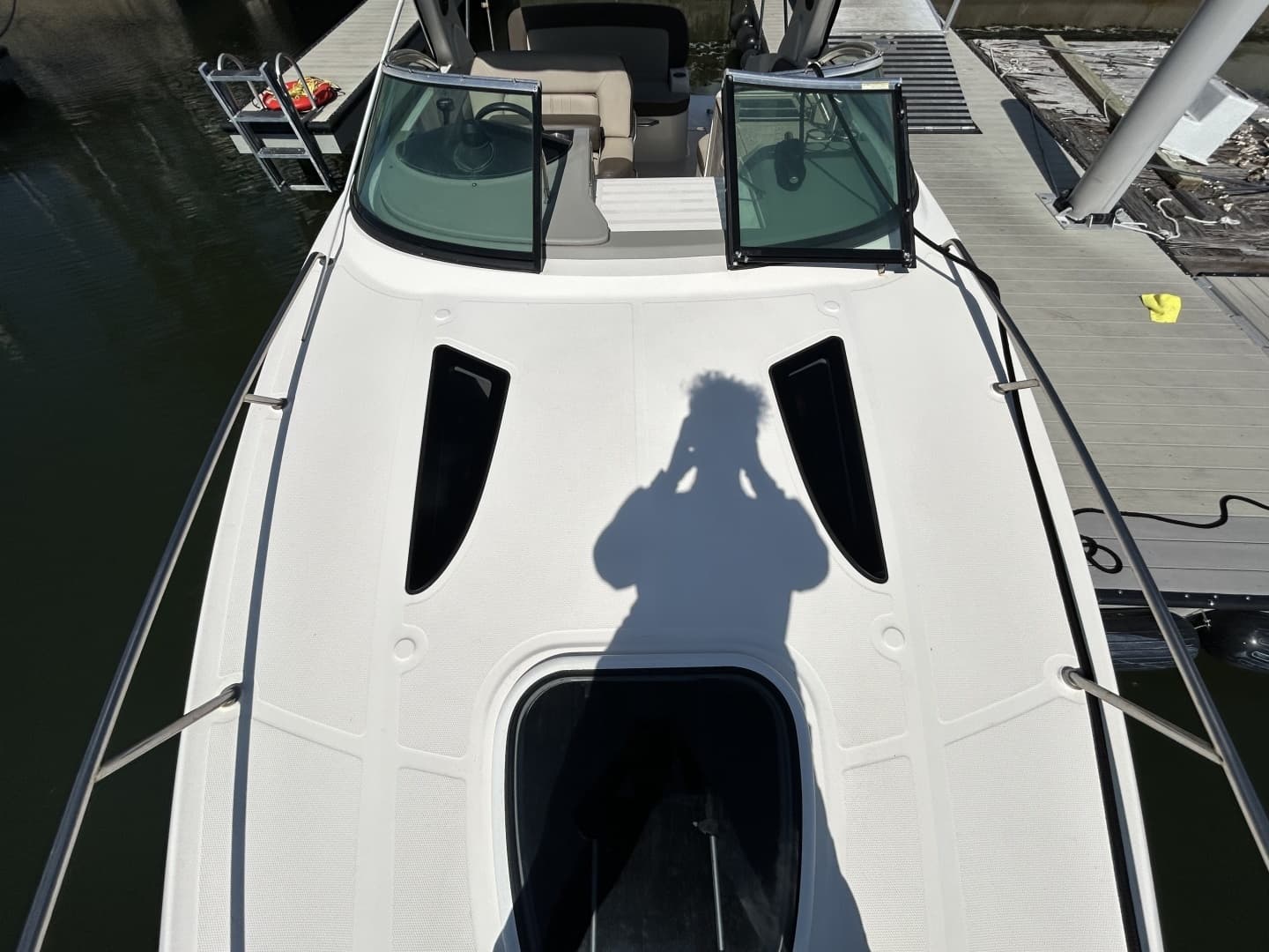 2014 Sea Ray — - Image 32
