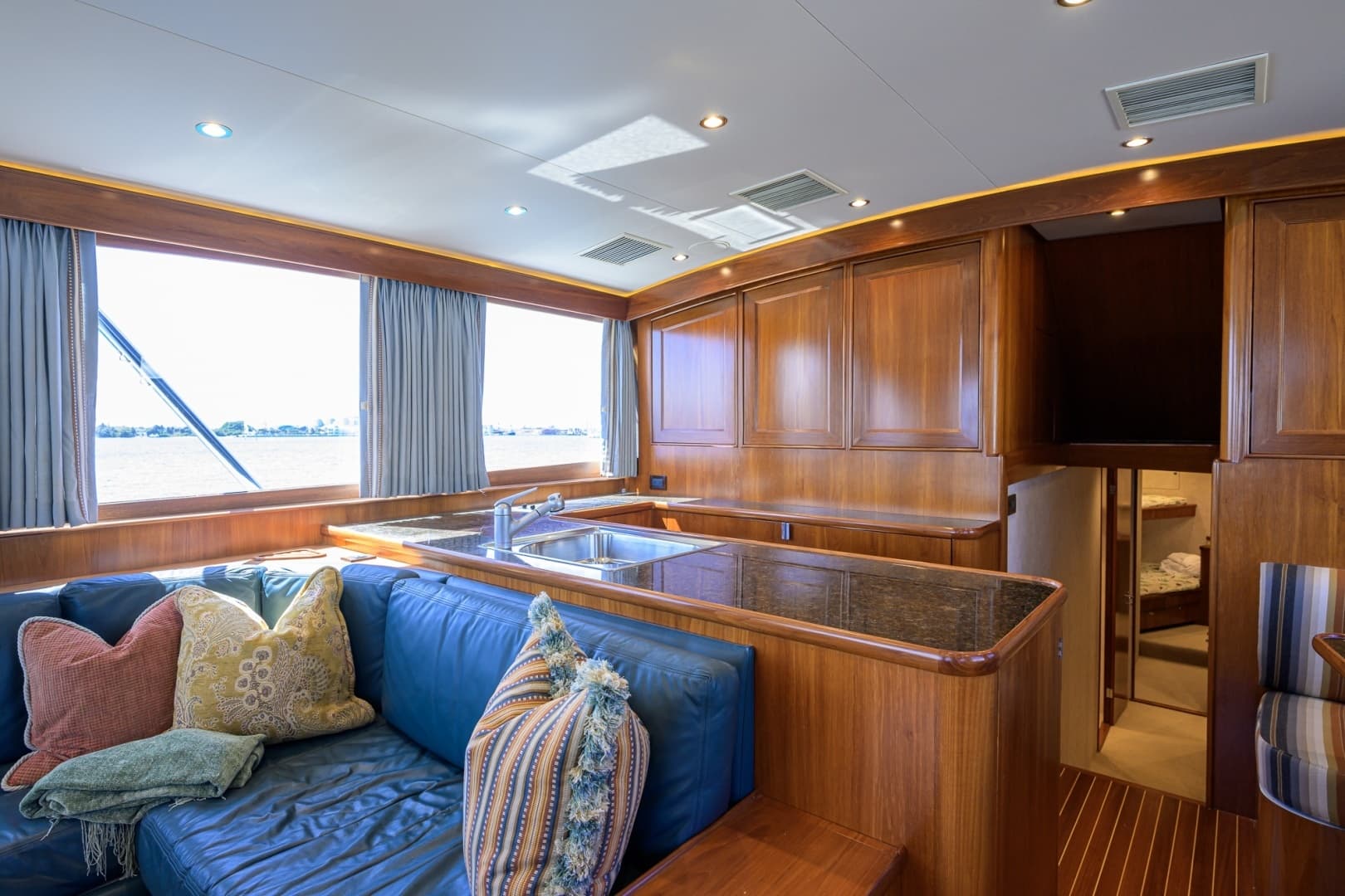 2001 Rybovich 60 Convertible - Image 29