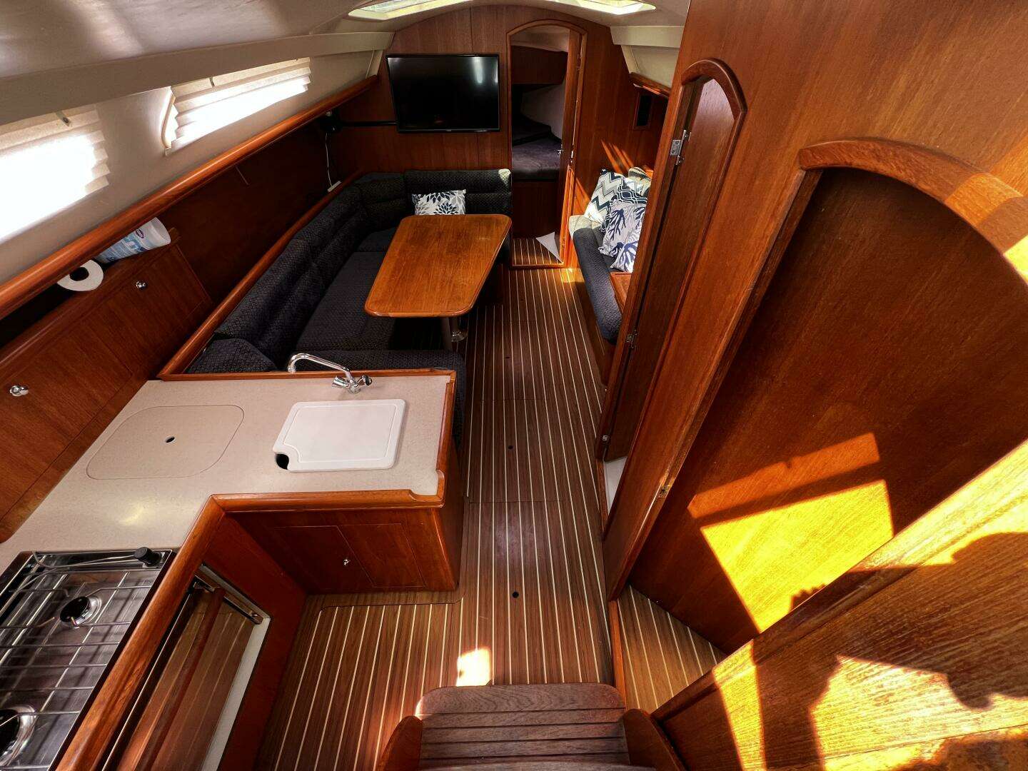 2004 Hunter 33 - Image 49