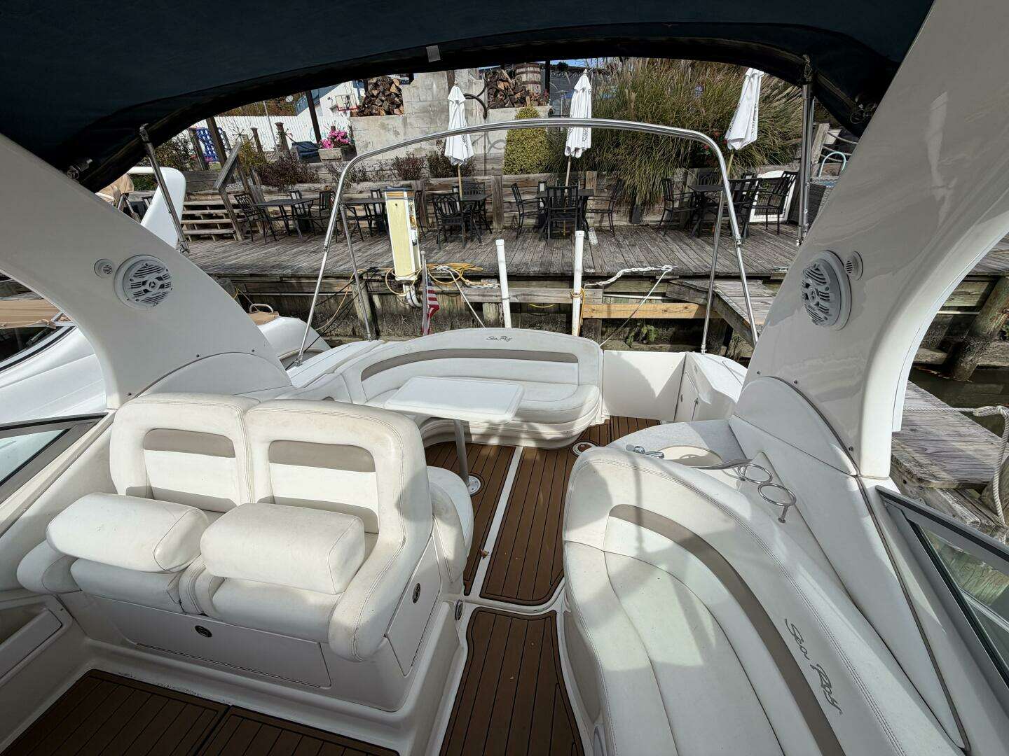 2005 Sea Ray 320 Sundancer - Image 14