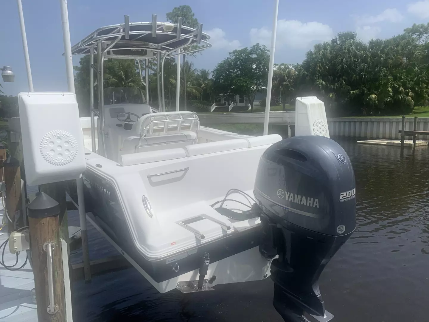 2012 Heritage Yacht 229 - Image 3