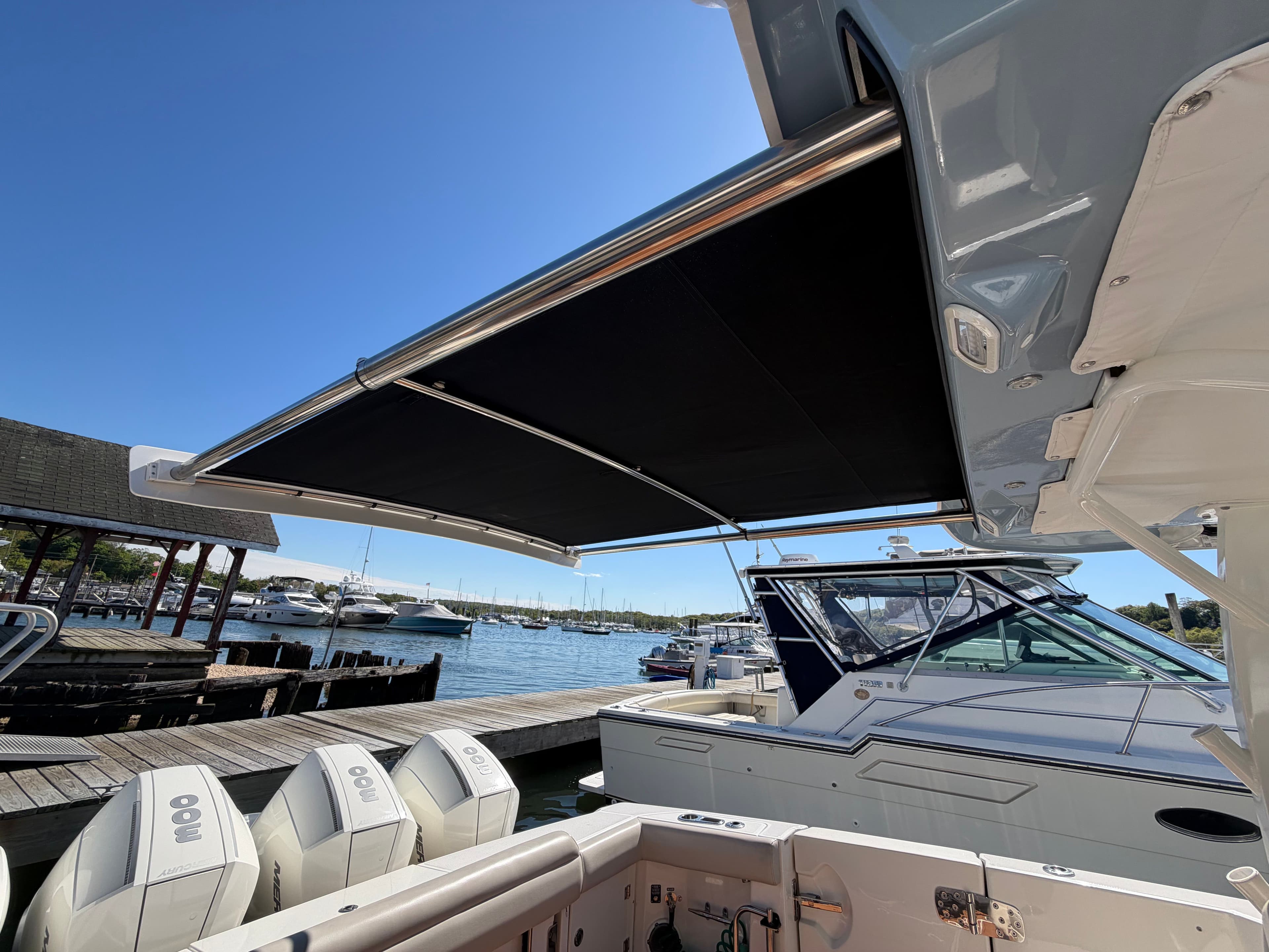 2021 Boston Whaler 380 Outrage - 51