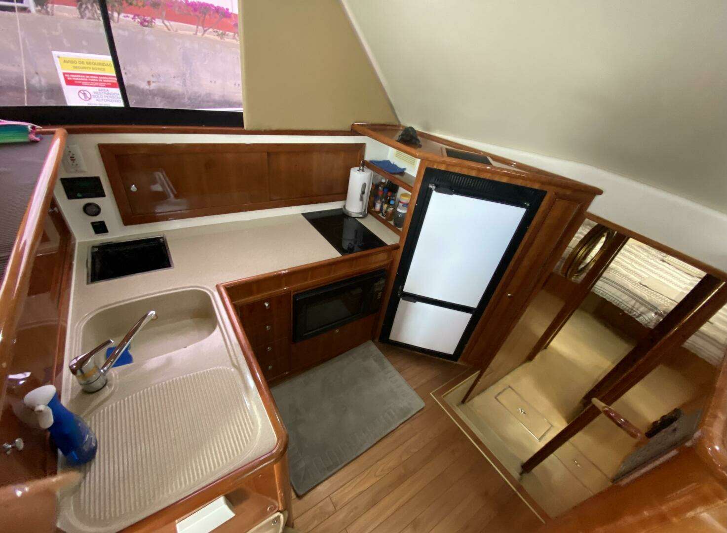 2001 Riviera 43 Flybridge - Image 9