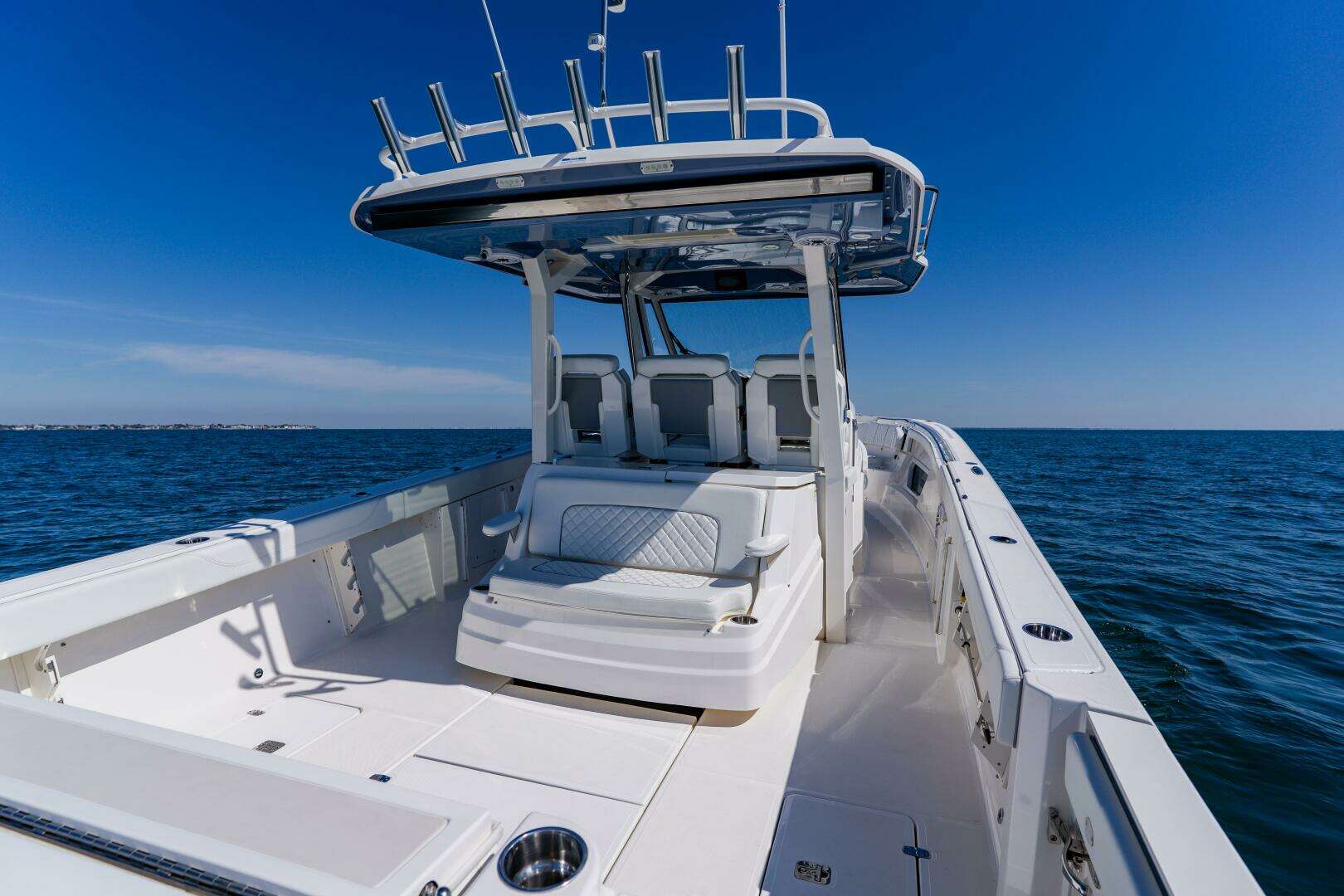 2022 Pursuit S 378 Sport - Image 27