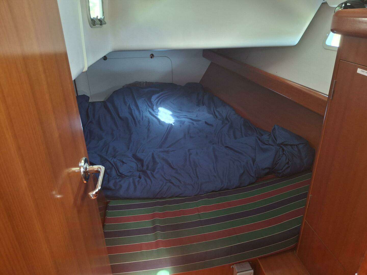 2006 Beneteau 393/403 - Image 12