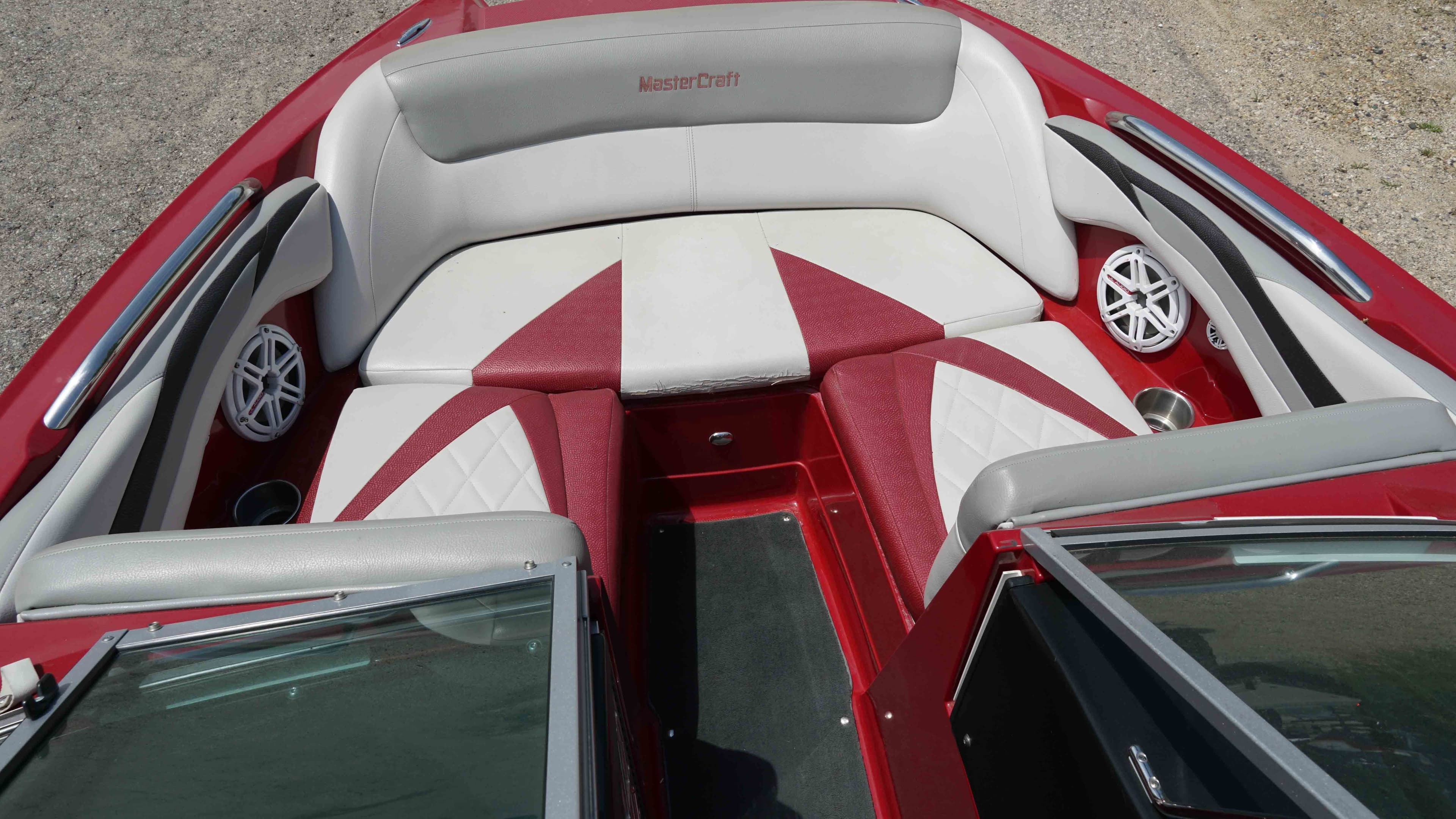 2009 MasterCraft X2 - 16