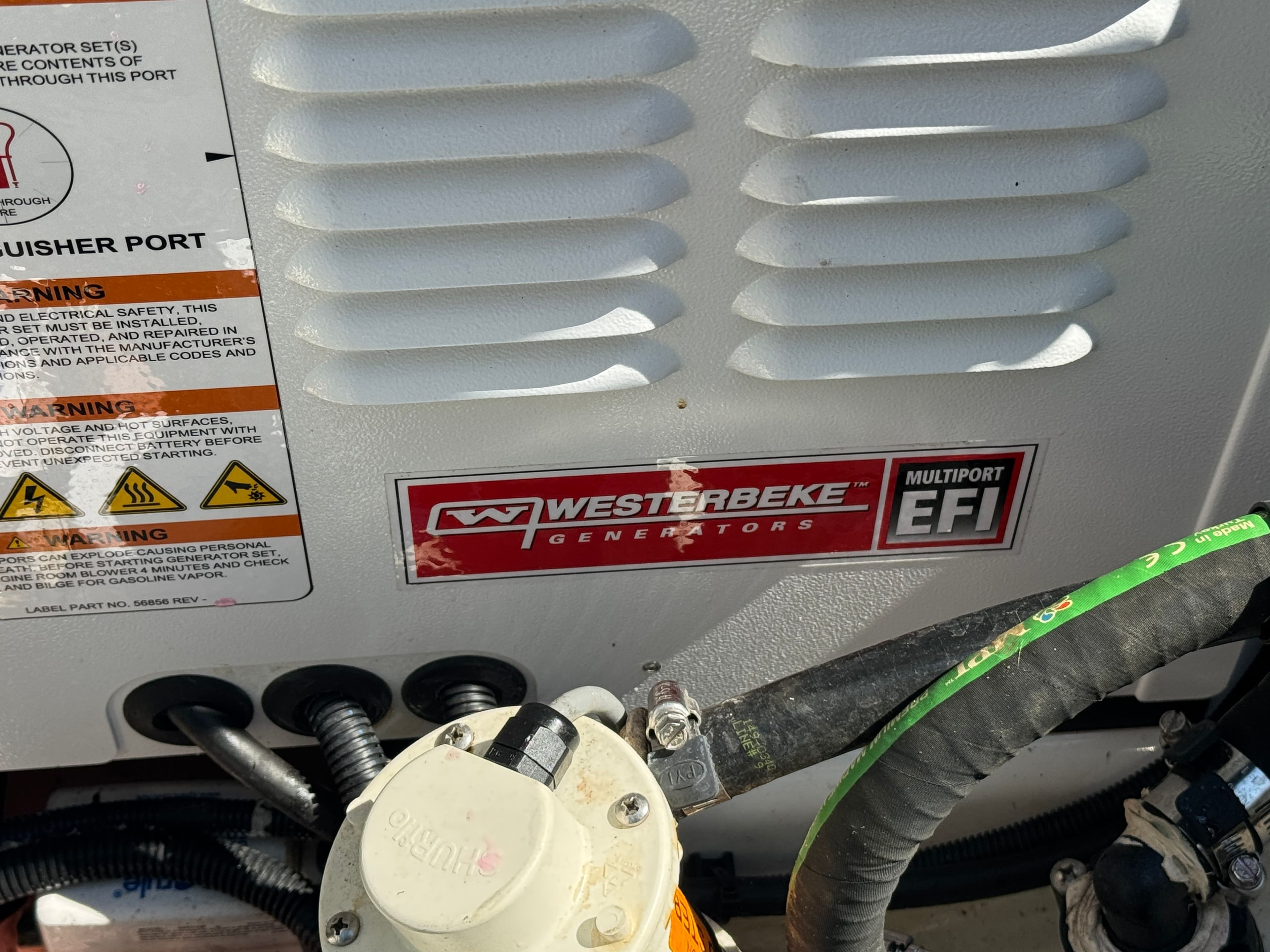 2024 Boston Whaler 325 Conquest - 37
