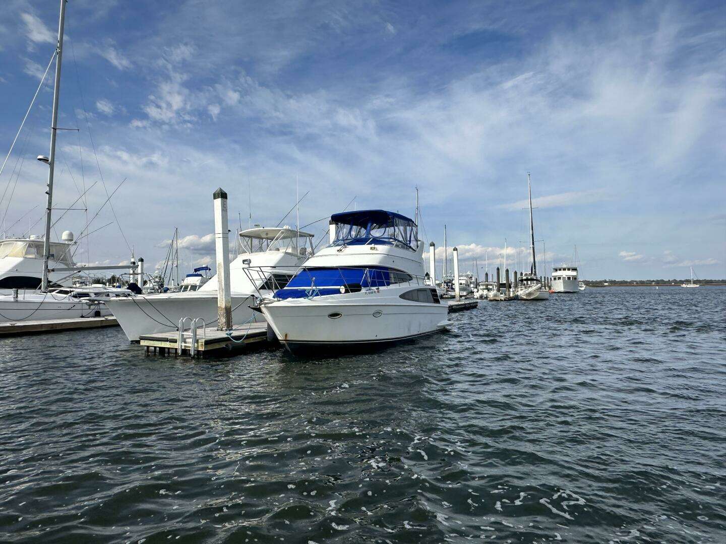 2005 Carver 36 SS - Image 5