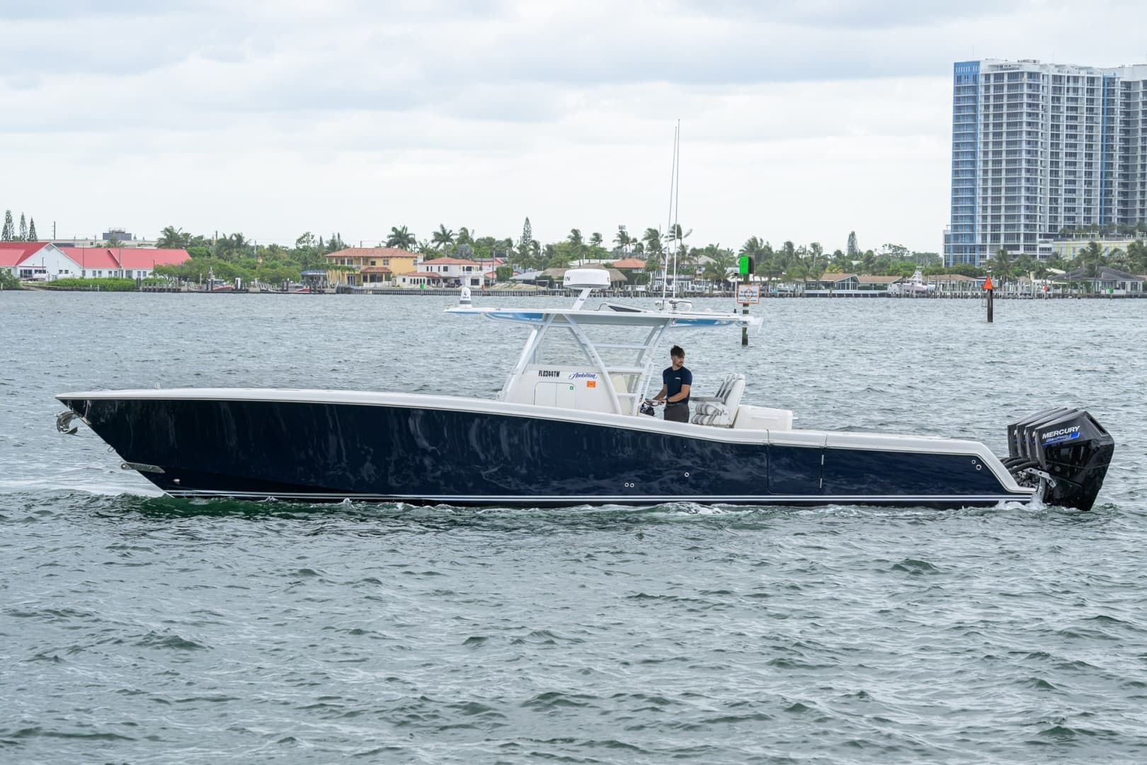 2019 Invincible 42 Open - Image 31