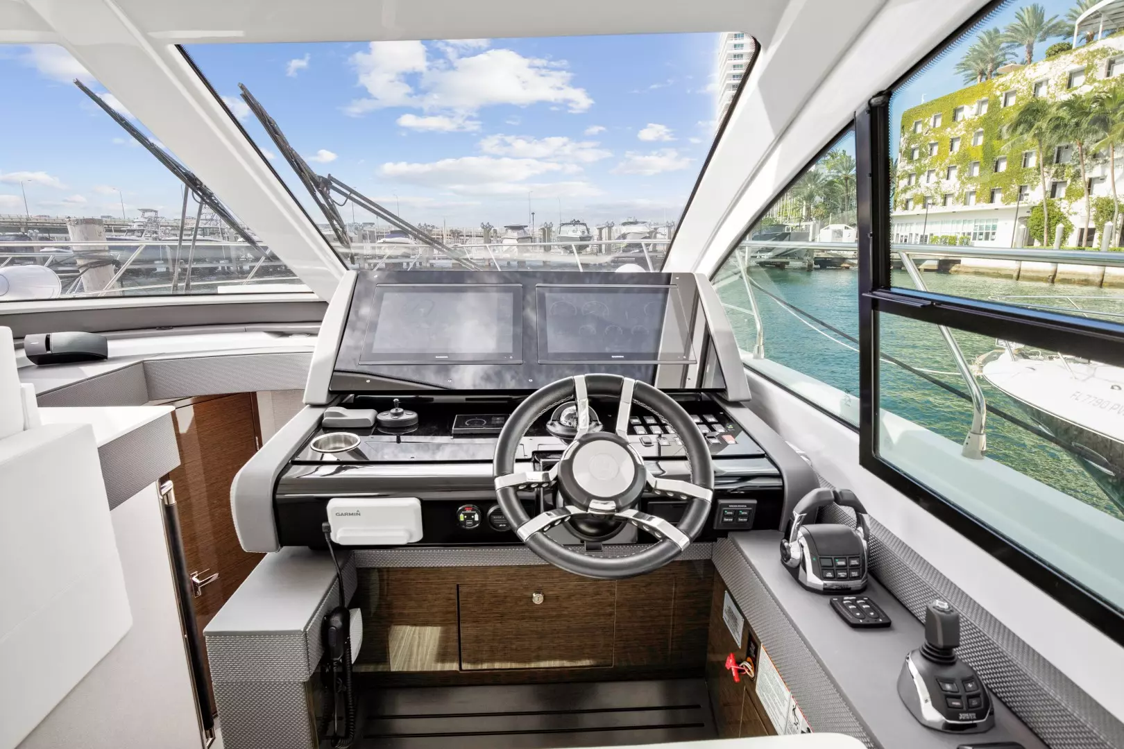 2019 Cruisers 50 Cantius - Image 27