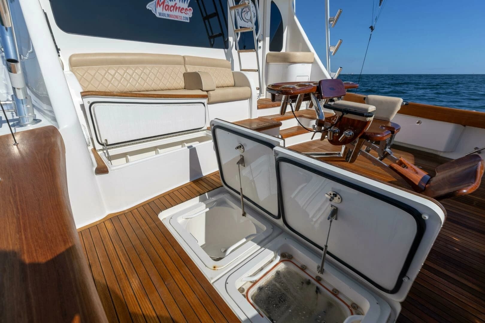 2020 Viking 62 Convertible - Image 34