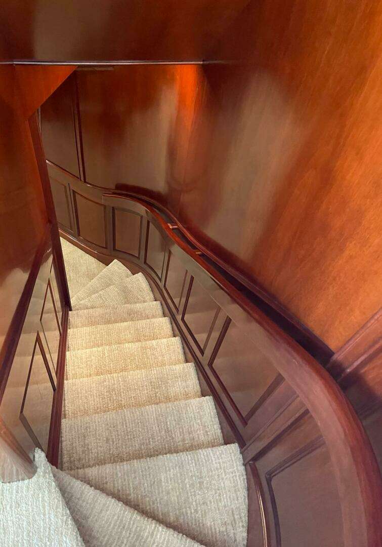 2001 Rayburn Custom Yachts Flush Deck - Image 24