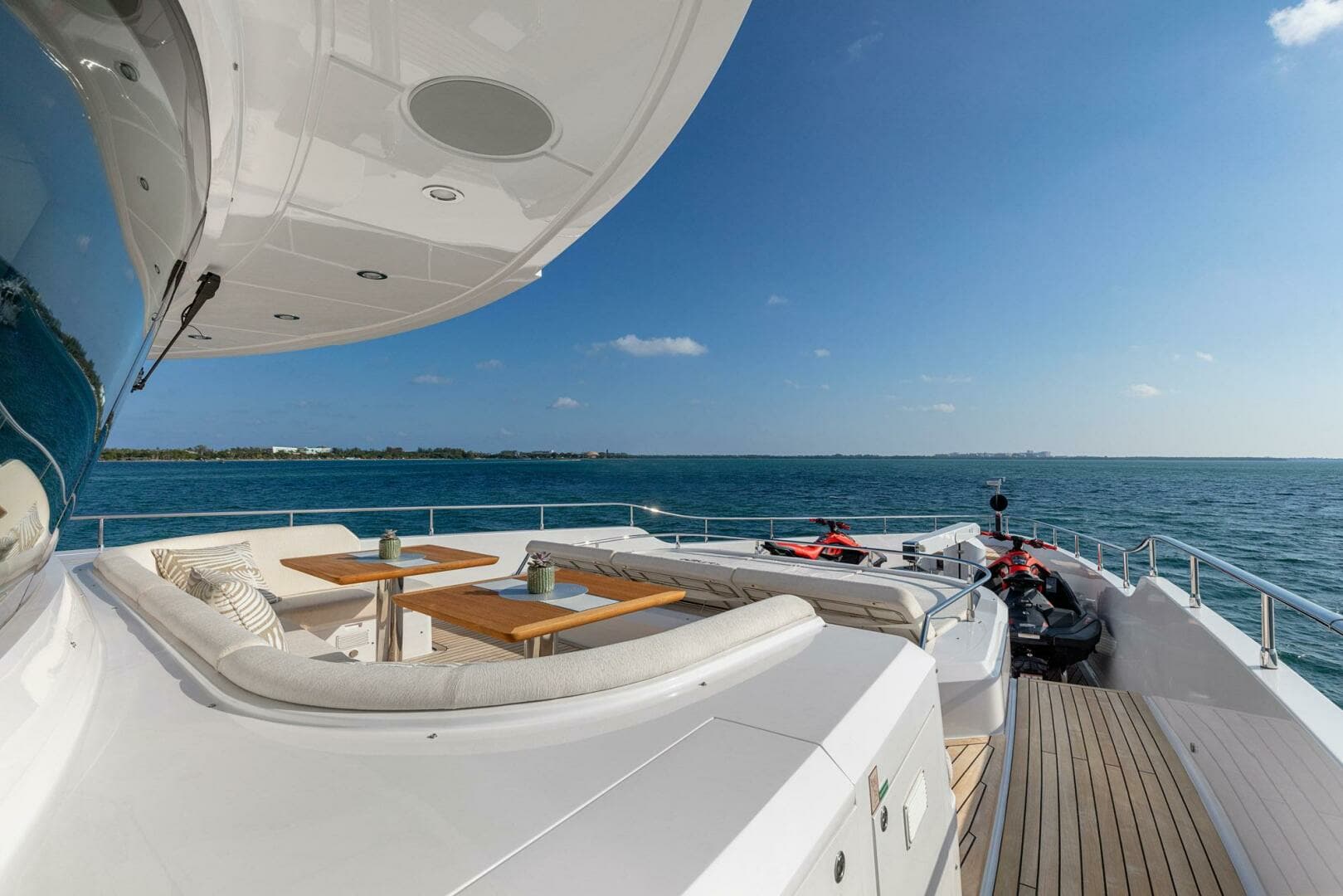 2022 Majesty Yachts 120 - Image 31