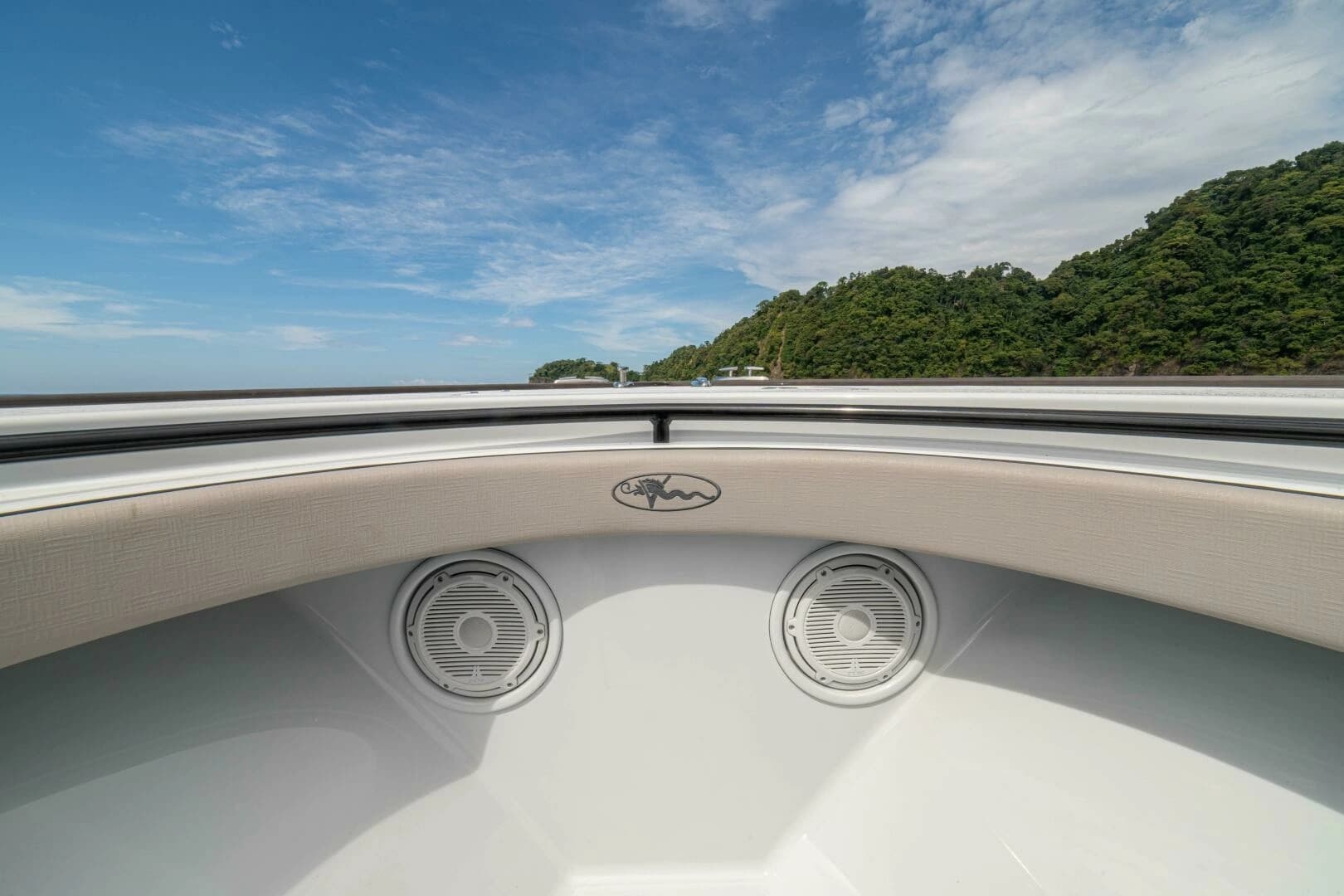 2024 Valhalla Boatworks V-33 - Image 6