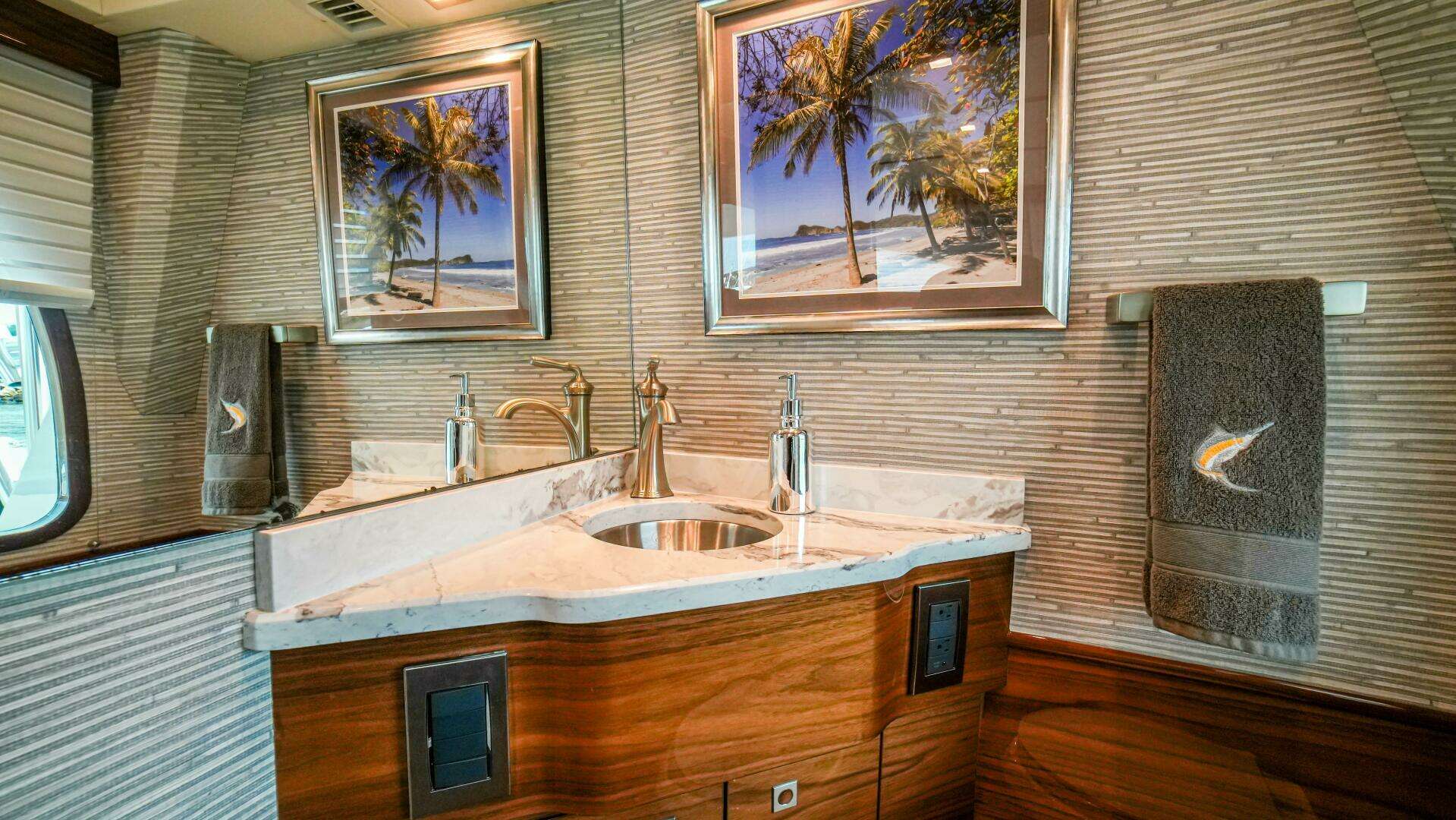 2023 Viking 72 Convertible - Image 49