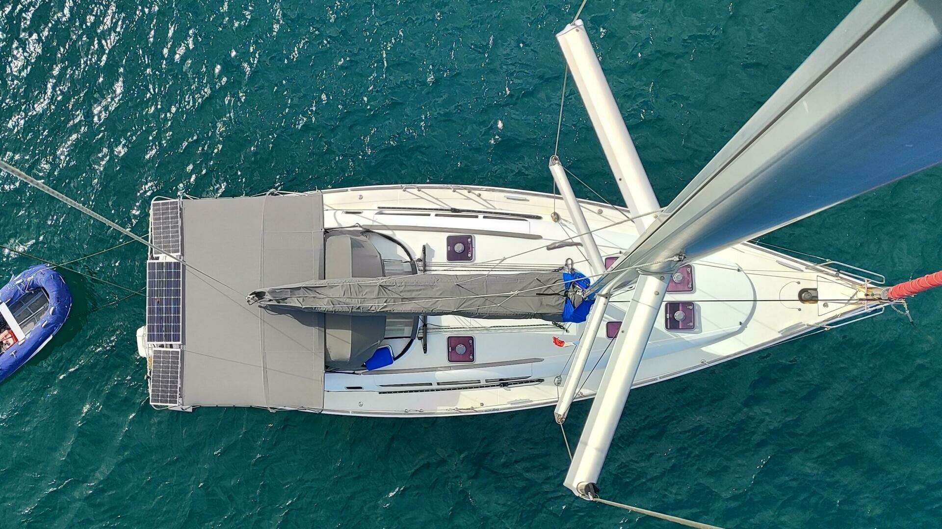 2011 Jeanneau 44i - Image 3