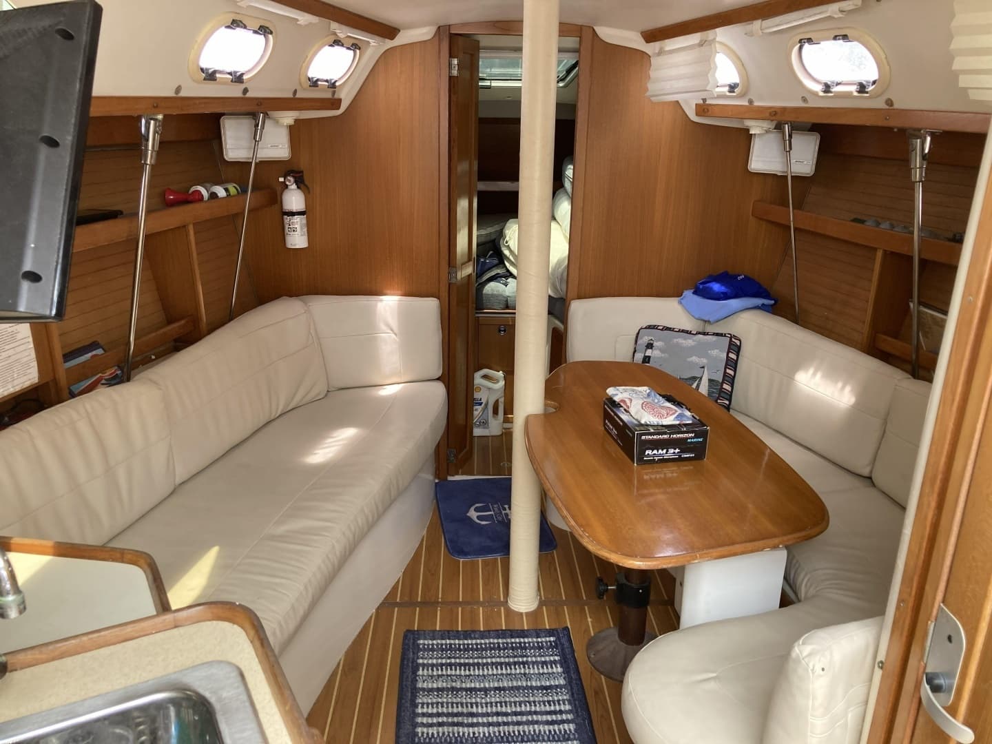 2003 Catalina 320 - Image 15