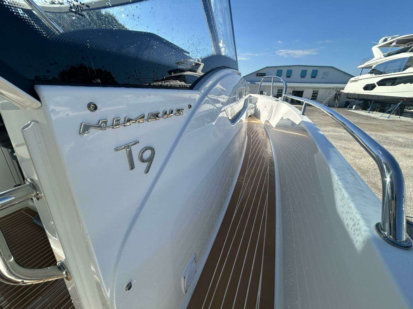 2024 Nimbus Tender 9 - Image 9
