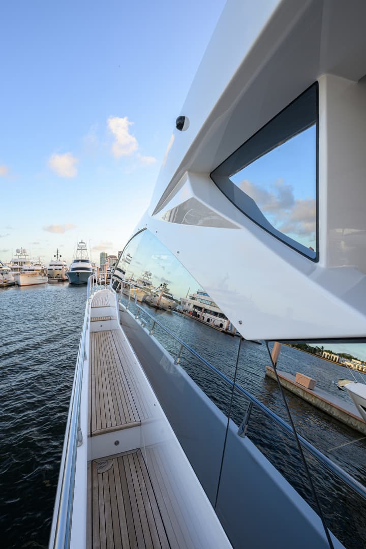 2019 Azimut S7 - Image 45