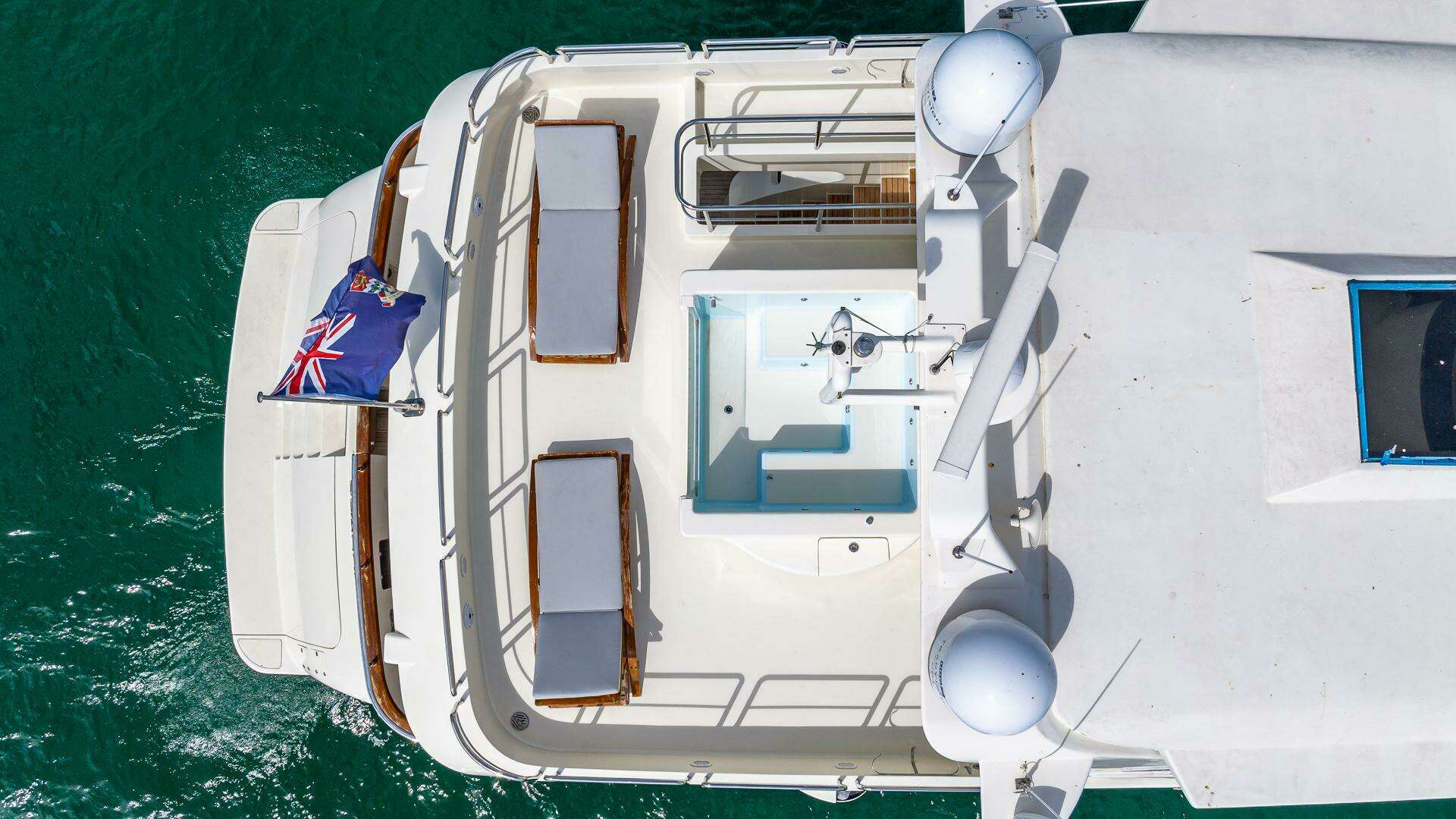 2000 Azimut — - Image 29