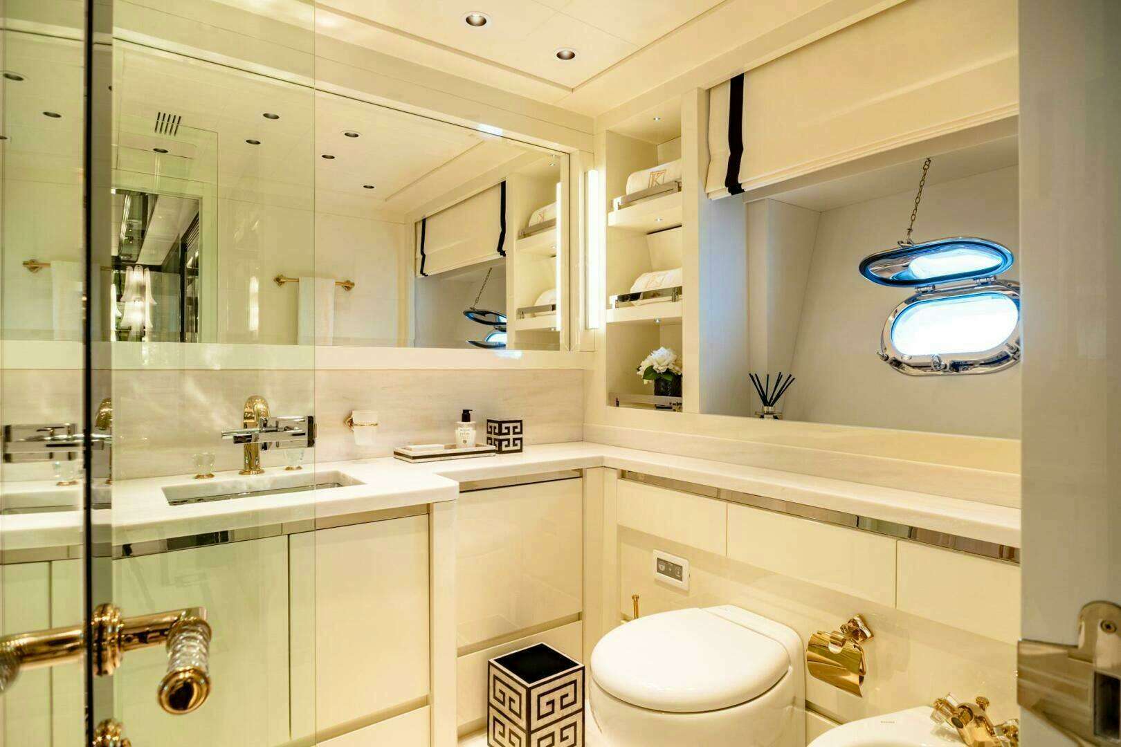 2013 Overmarine Mangusta 108 - Image 27