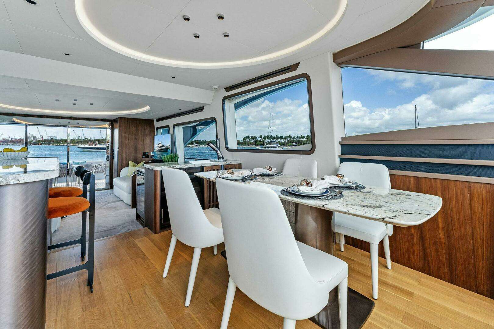 2027 Aquitalia Yachts Flybridge - Image 11