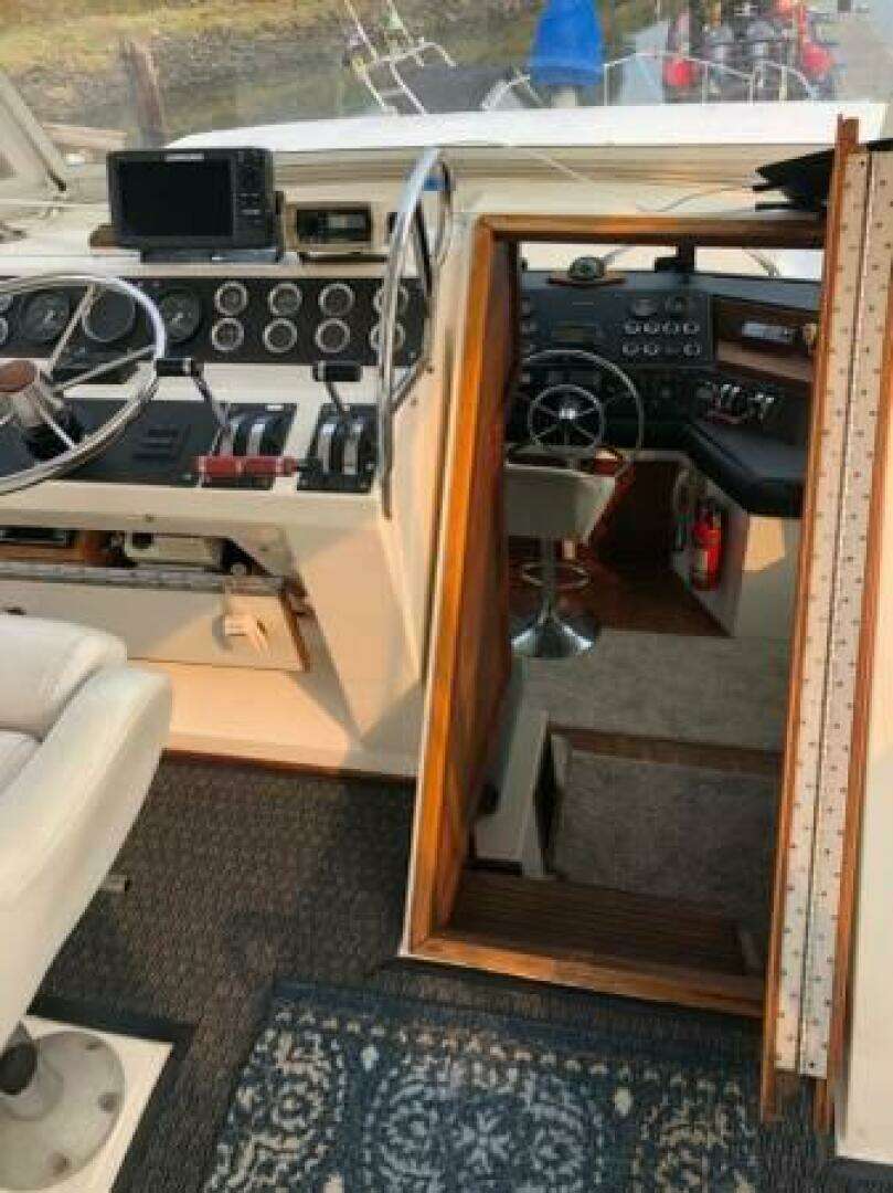 1985 Bayliner 4550 Motoryacht - Image 54