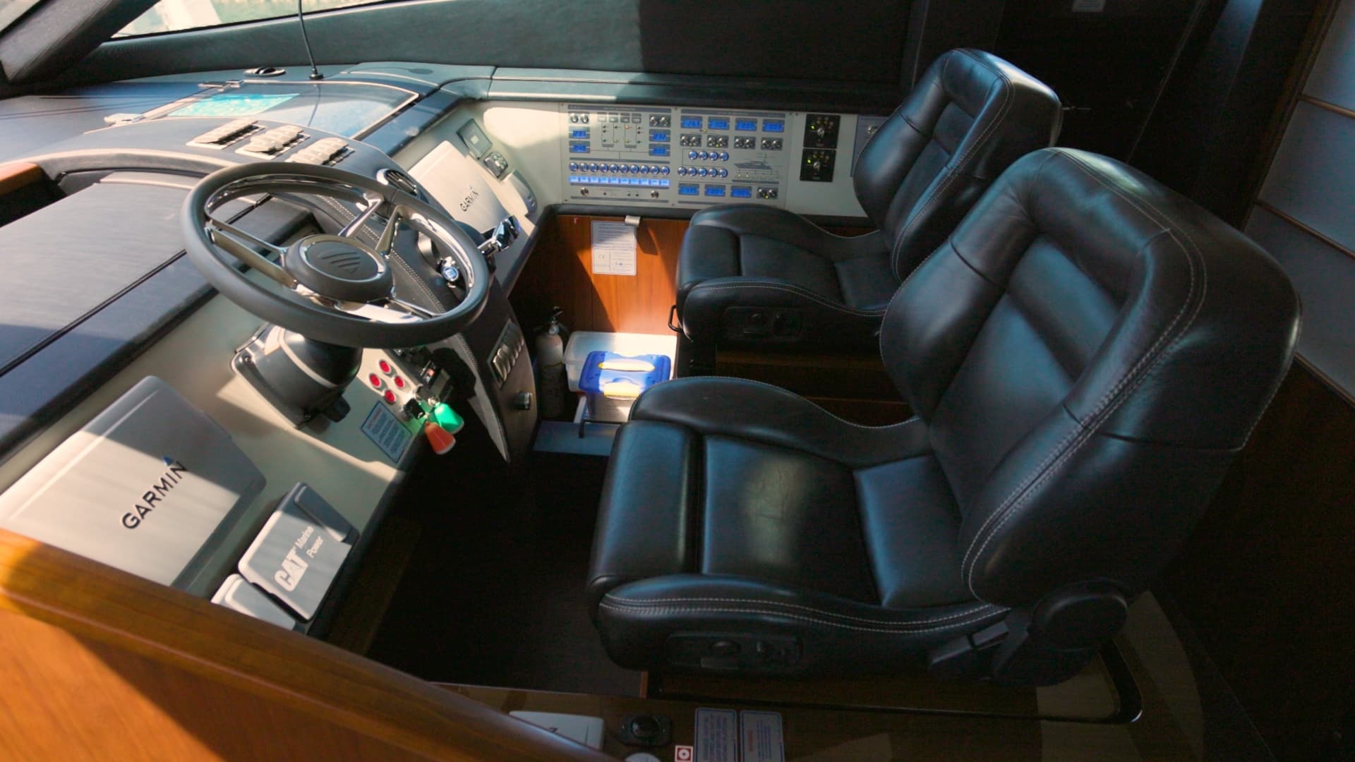 2014 Fairline Squadron - Image 22