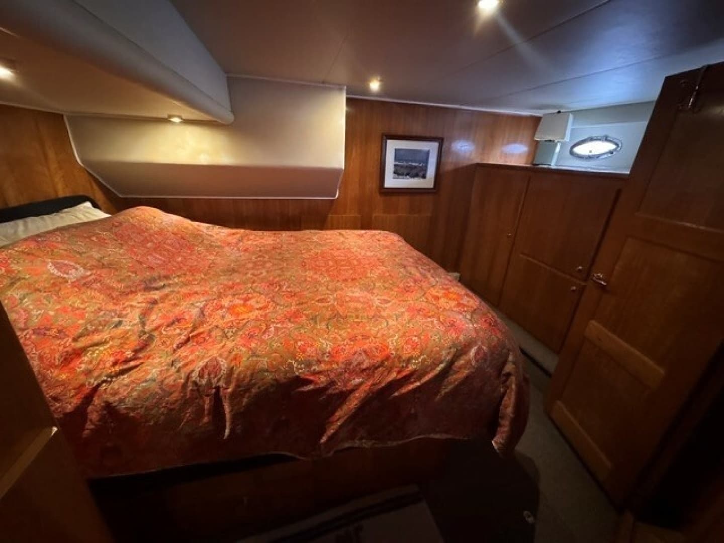 2001 Navigator Classic 48 - Image 21
