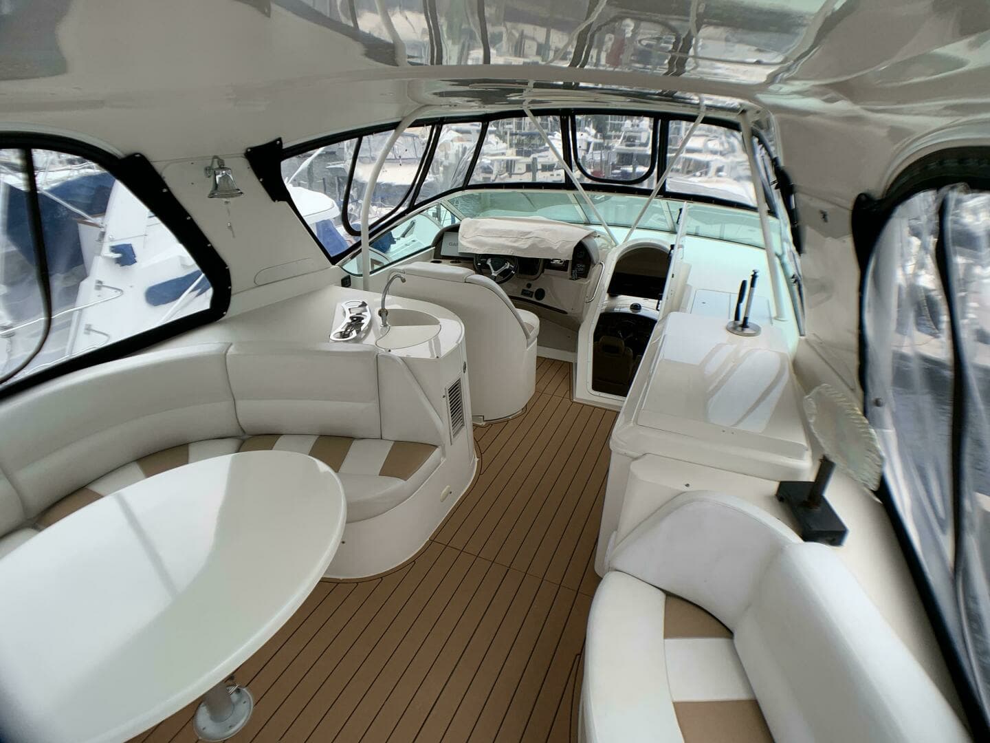 2006 Carver 56 Voyager - Image 23