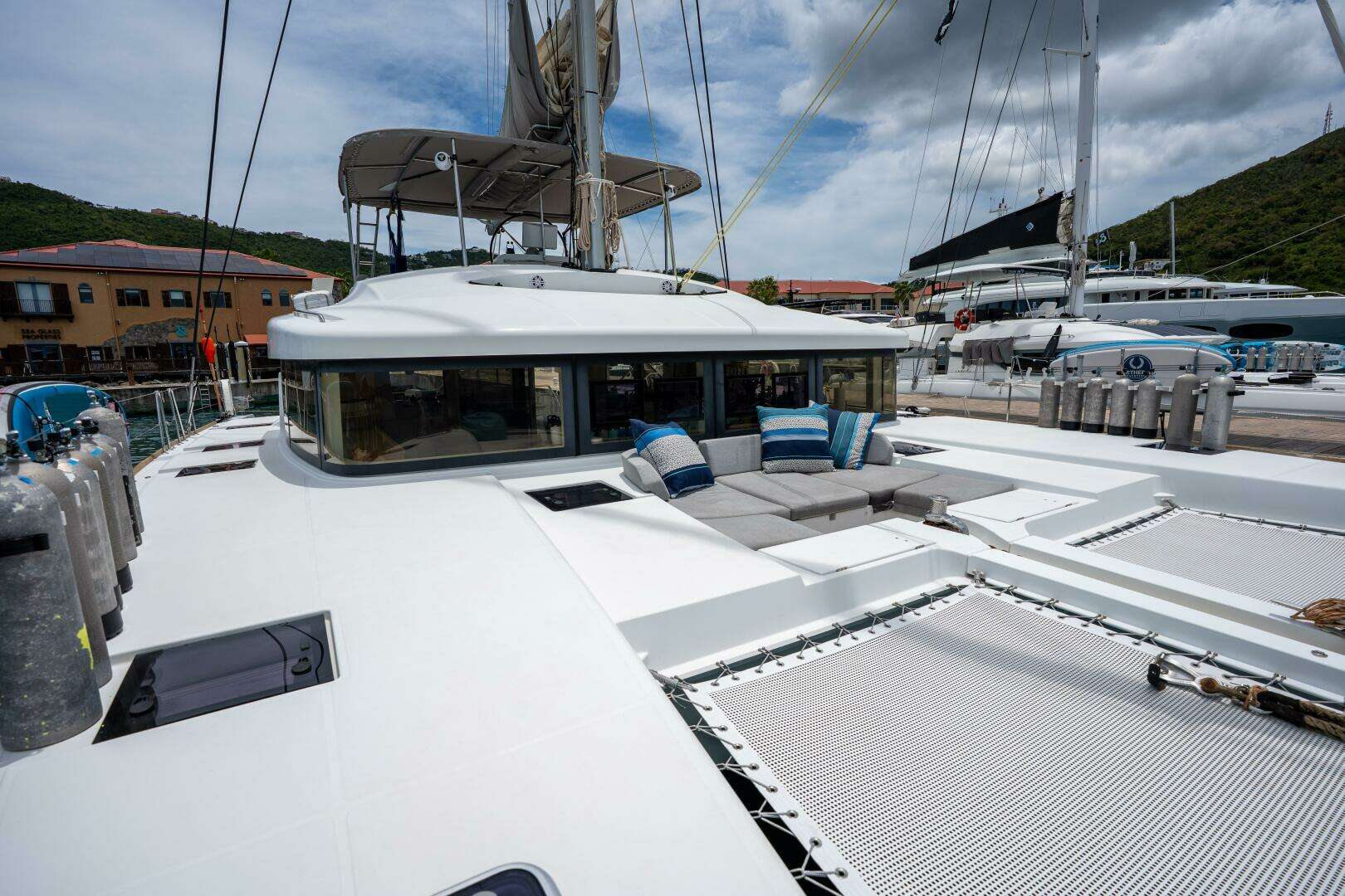2015 Lagoon — - Image 4
