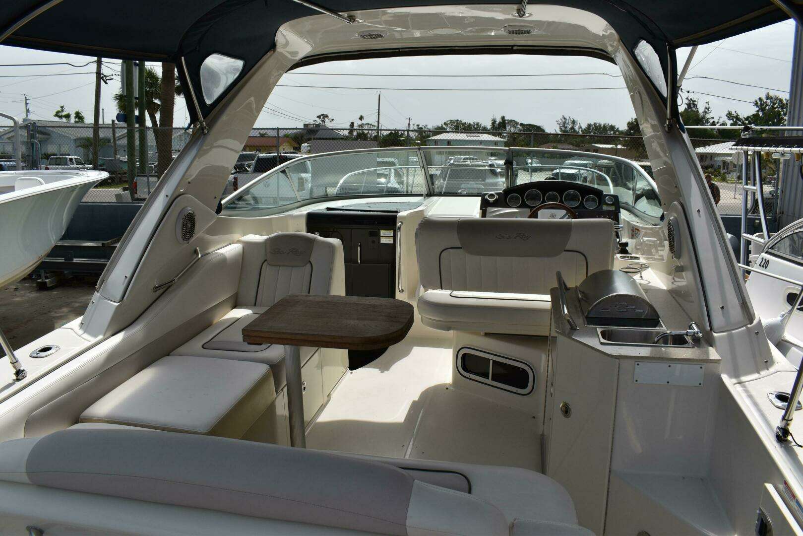 2011 Sea Ray 310 Sundancer - Image 12