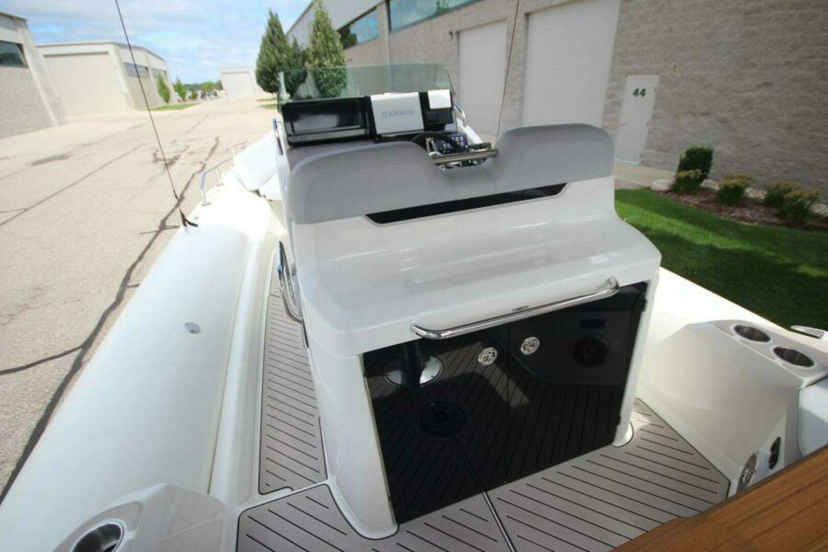 2024 Zodiac Medline 9 NEO - Image 42