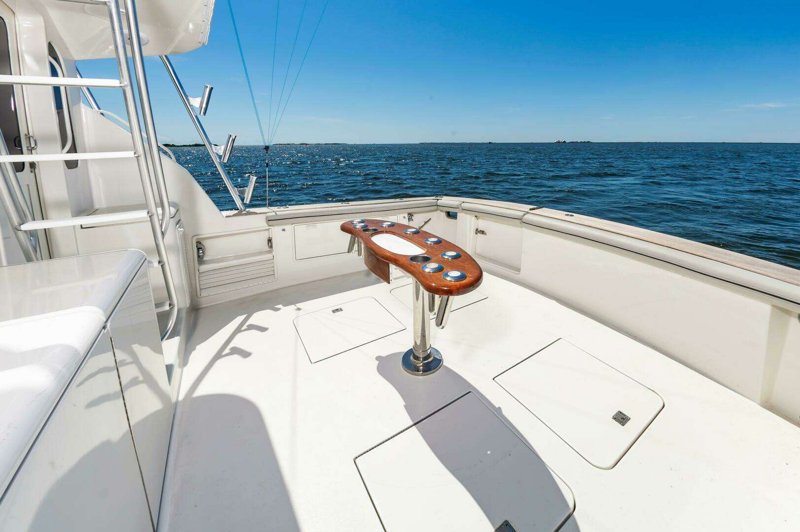 2000 Ocean 48 Supersport - Image 8