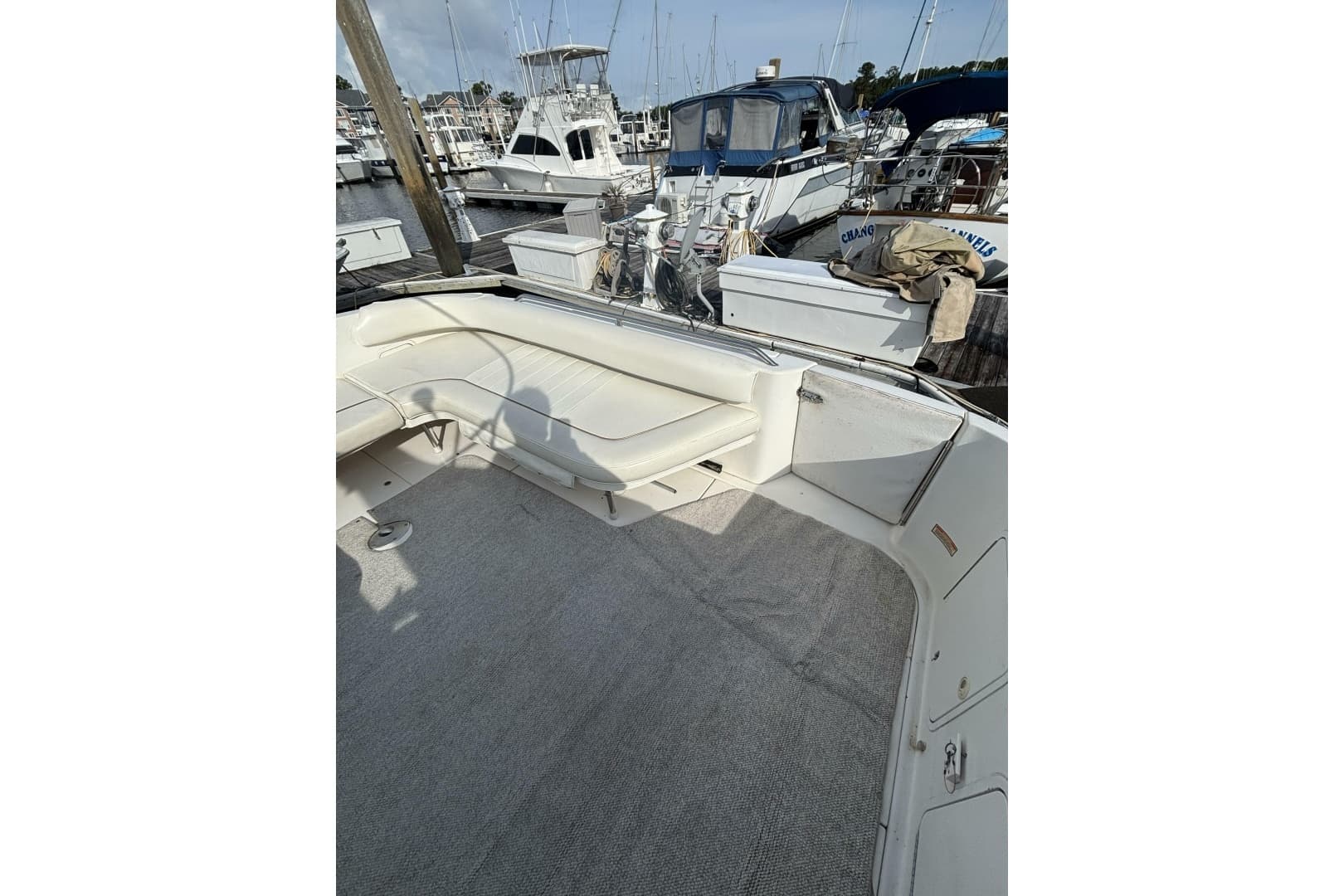 1997 Sea Ray 370 Sundancer - Image 15