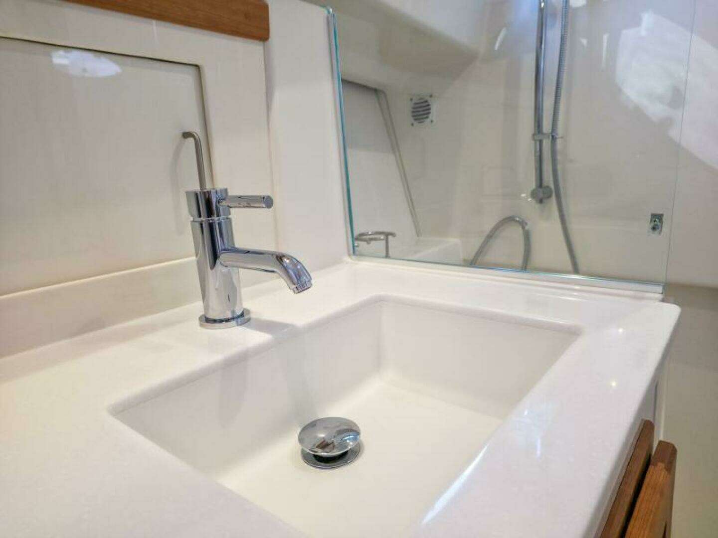 2027 Back Cove 412 - Image 40