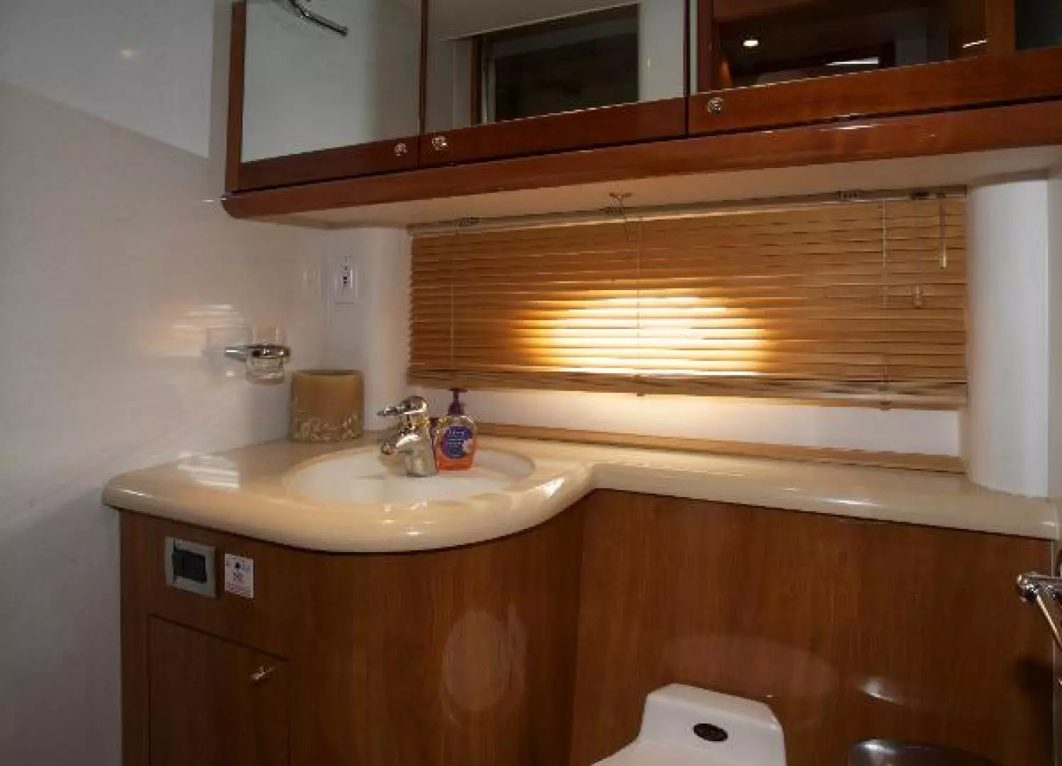 1999 Sunseeker Predator - Image 19