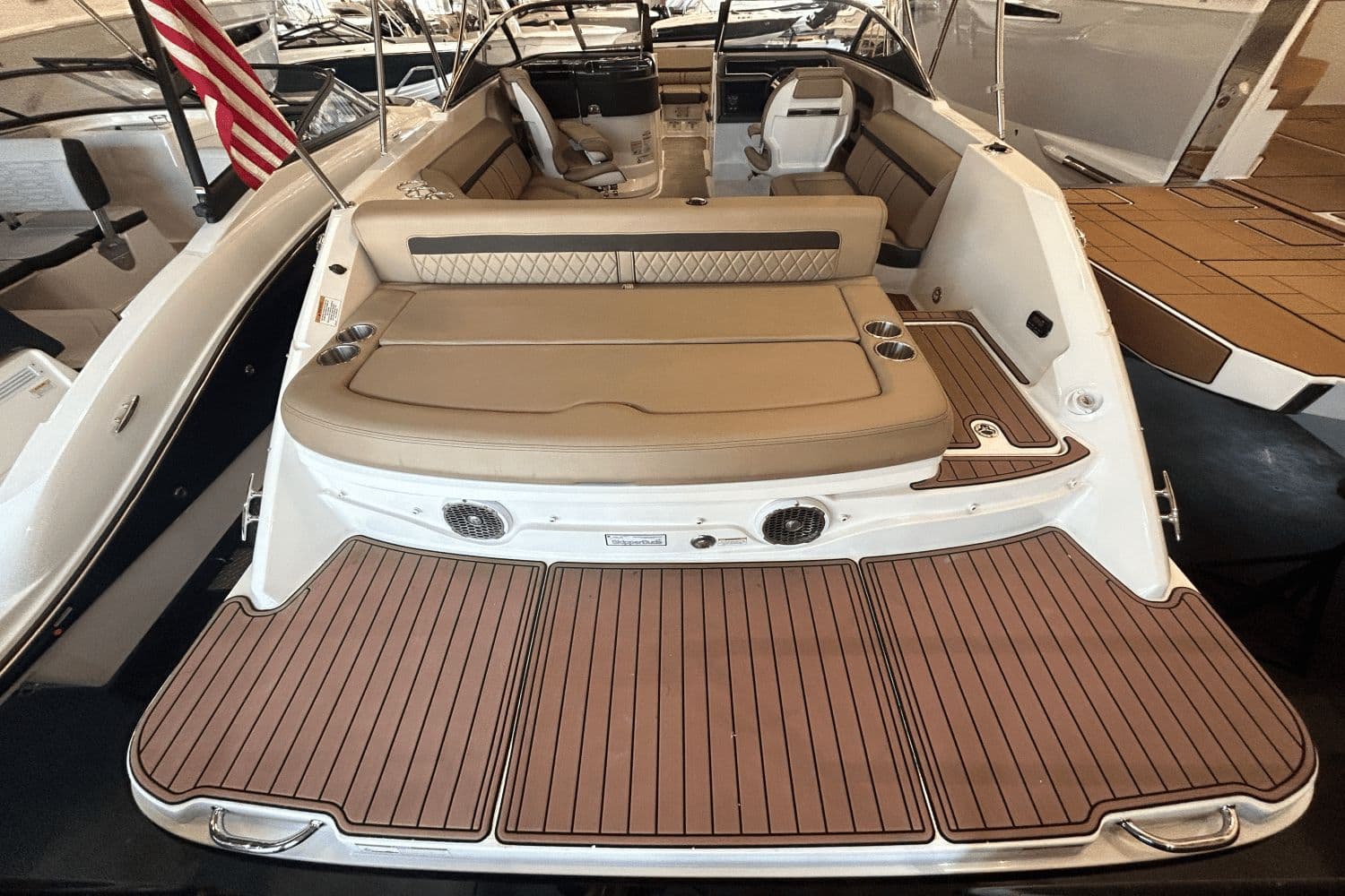 2017 Sea Ray SLX 250 - 9