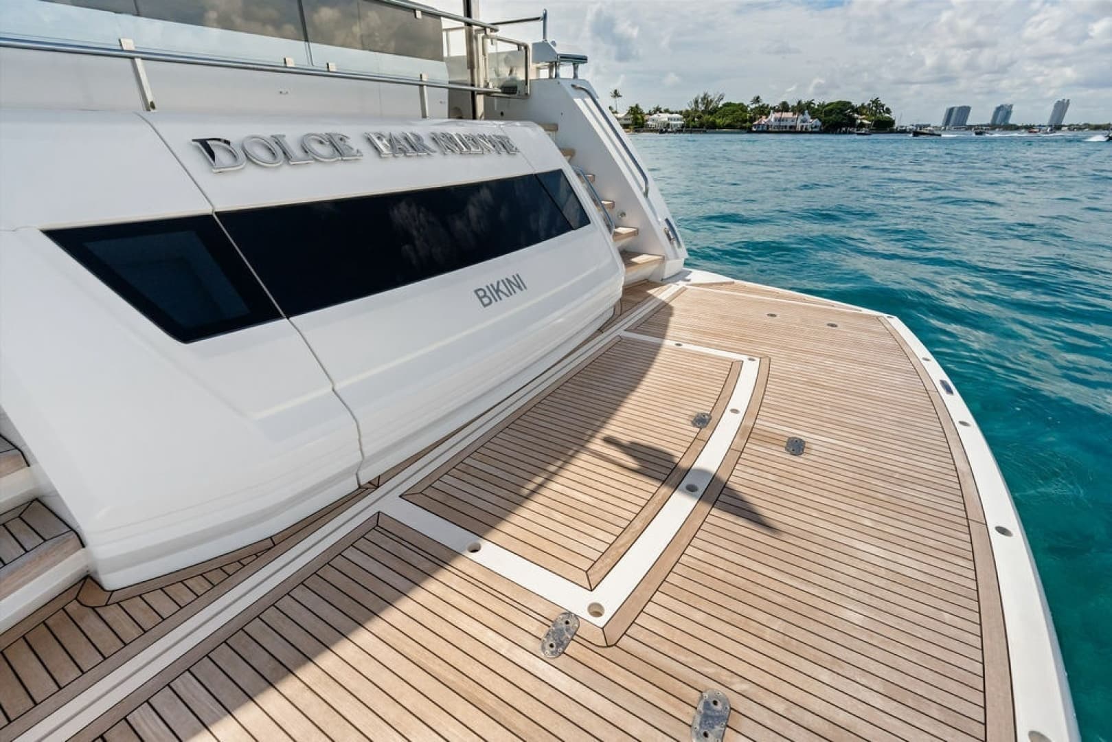 2026 Sunseeker 88 Yacht - Image 18