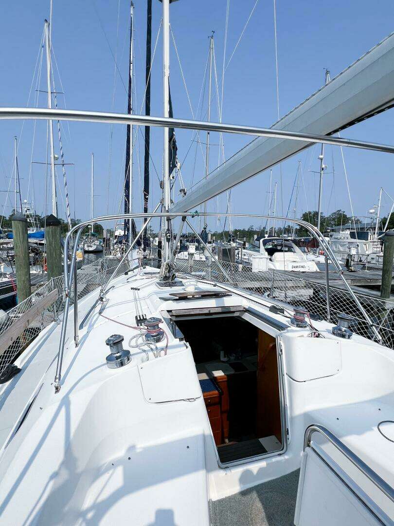 2002 Hunter 356 - Image 4