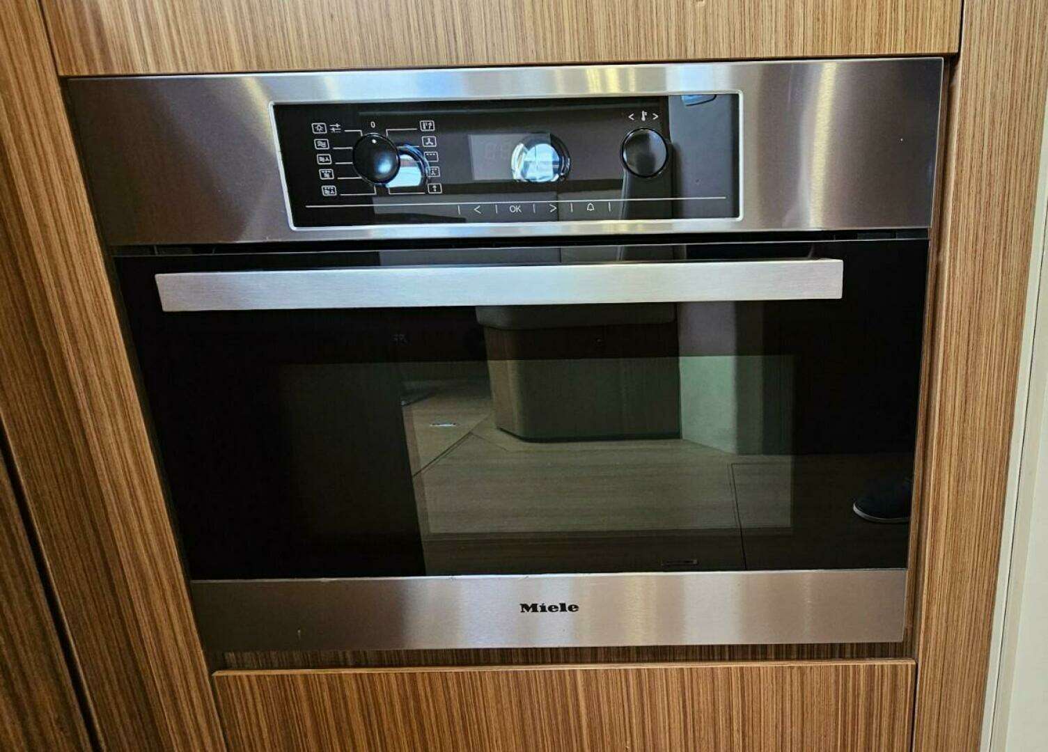2015 Azimut Atlantis 50 - Image 21