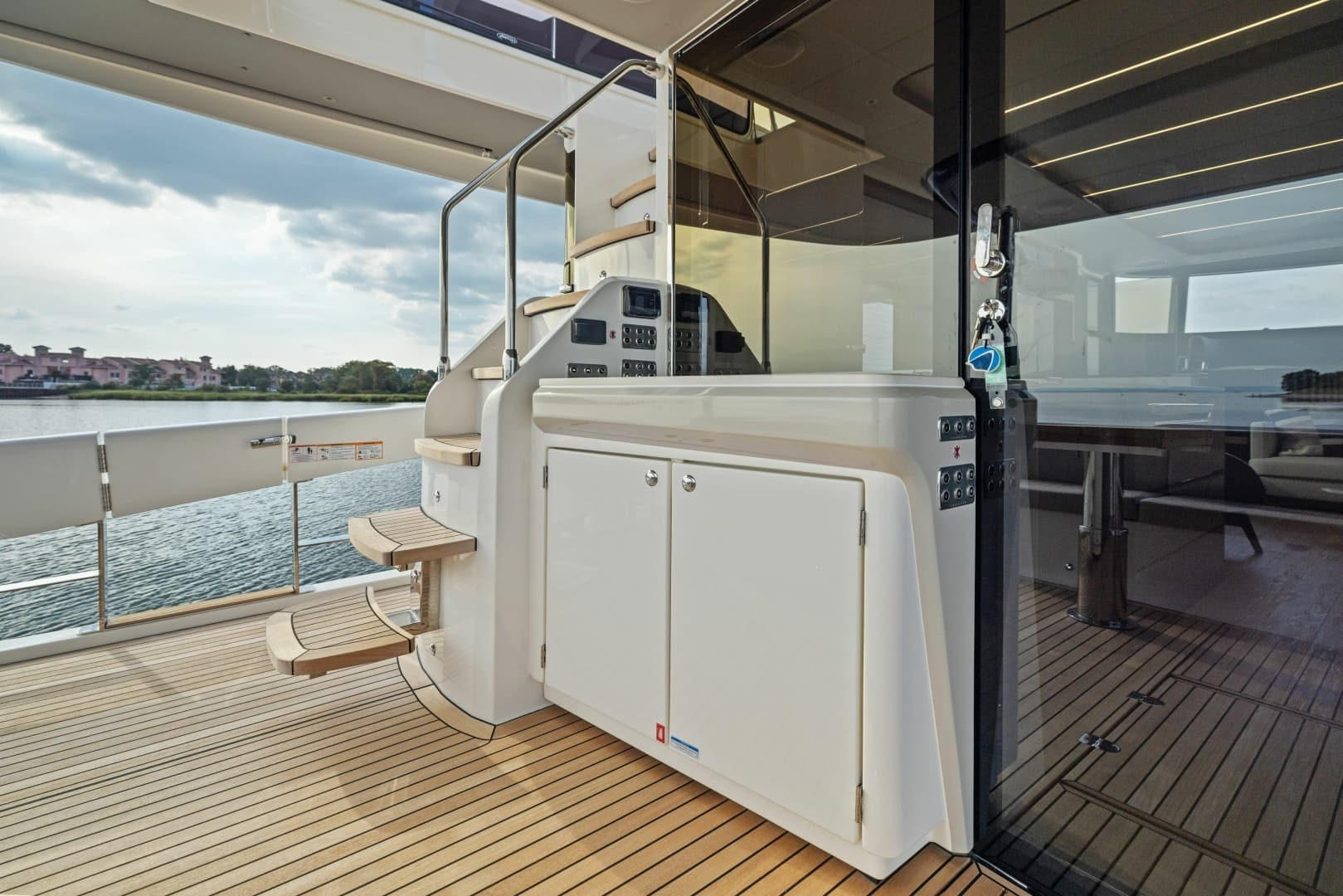 2024 Absolute Navetta 64 - Image 32
