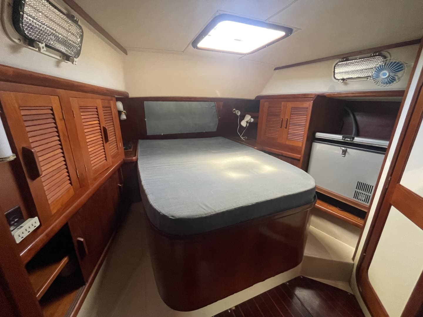 1986 Gulfstar Hirsch 45 - Image 25