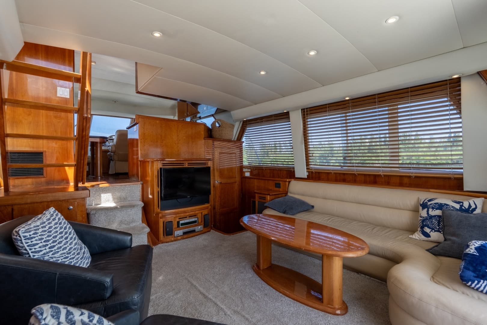 2003 Navigator 5700 - Image 32