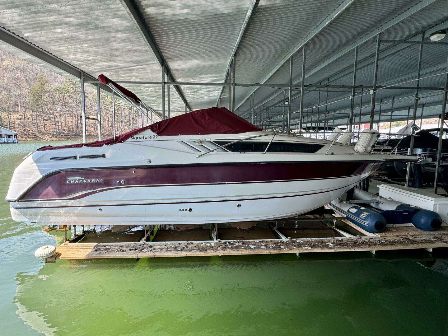 1994 Chaparral Signature 27 Cabin Cruiser - Image 253