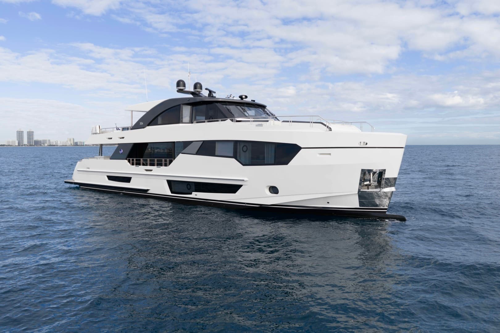 2027 Ocean Alexander 30R - Image 3