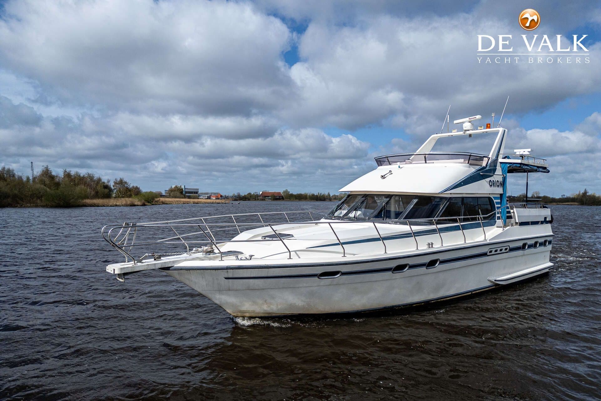 1991 Neptunus 145 Flybridge - 5