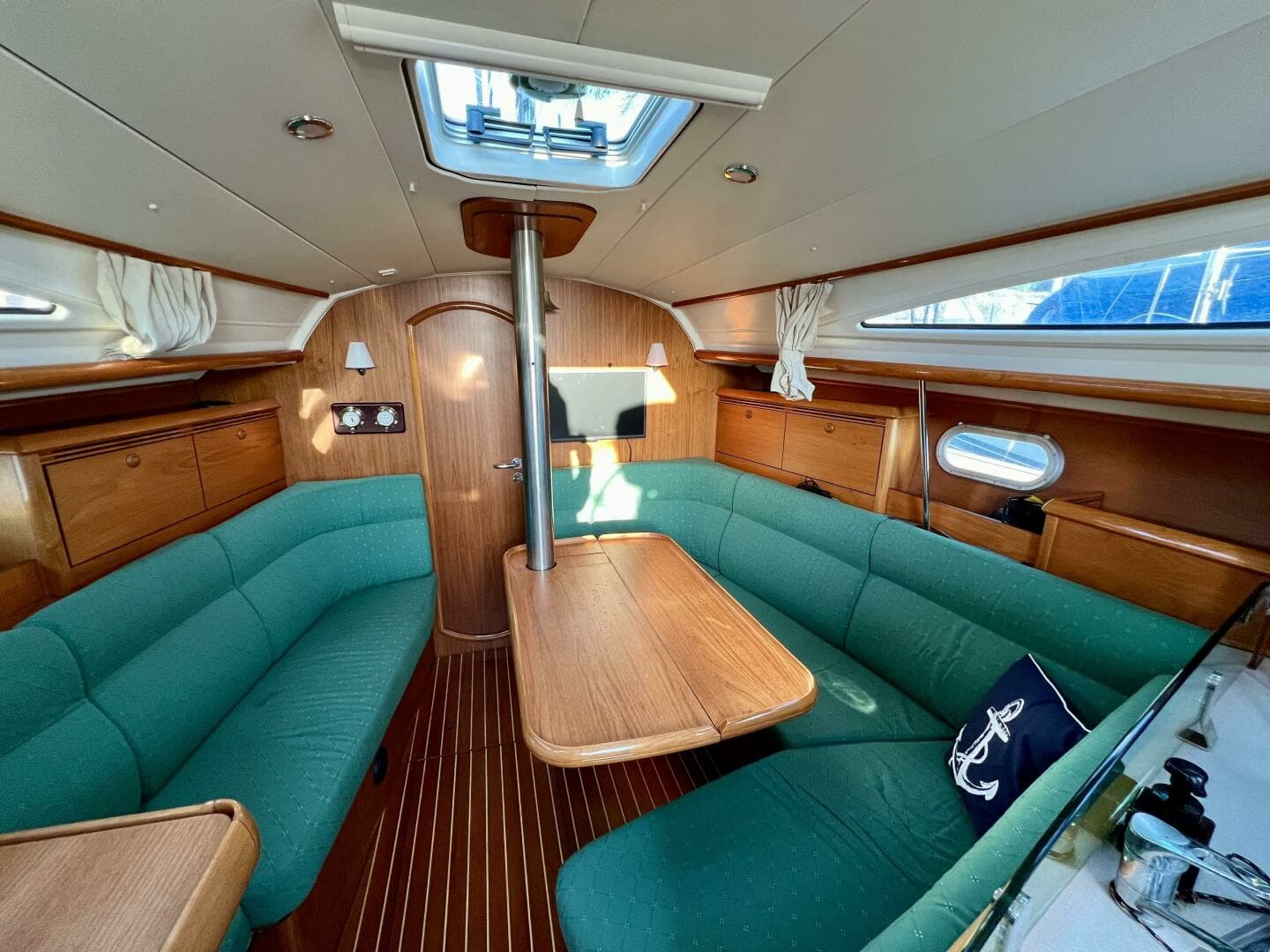2005 Jeanneau Sun Odyssey 35 - Image 41